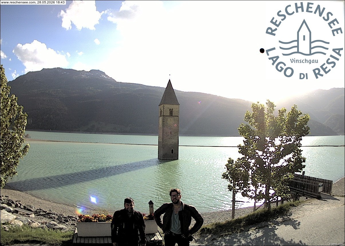 Archiv Foto Webcam Reschensee mit versunkenem Turm