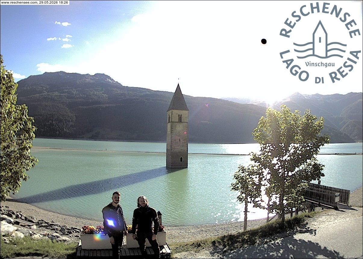 Archiv Foto Webcam Reschensee mit versunkenem Turm