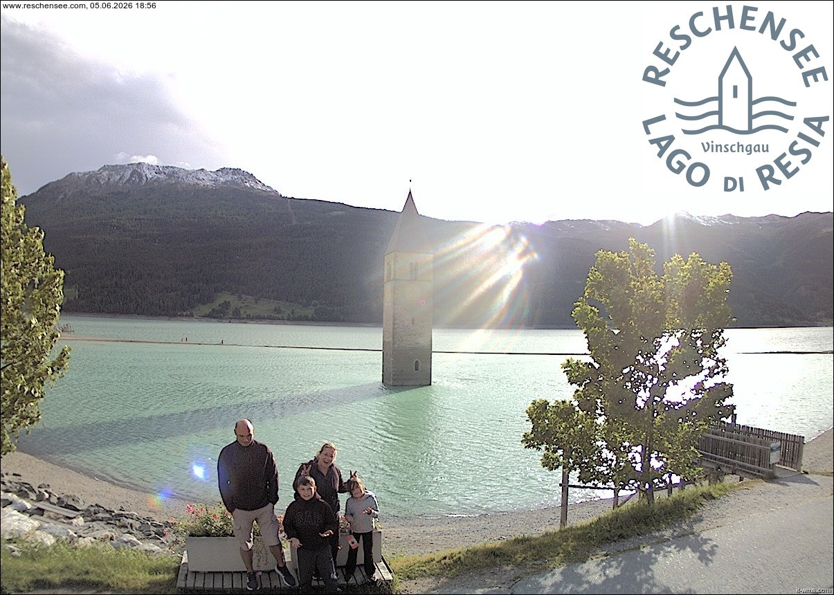 Archiv Foto Webcam Reschensee mit versunkenem Turm