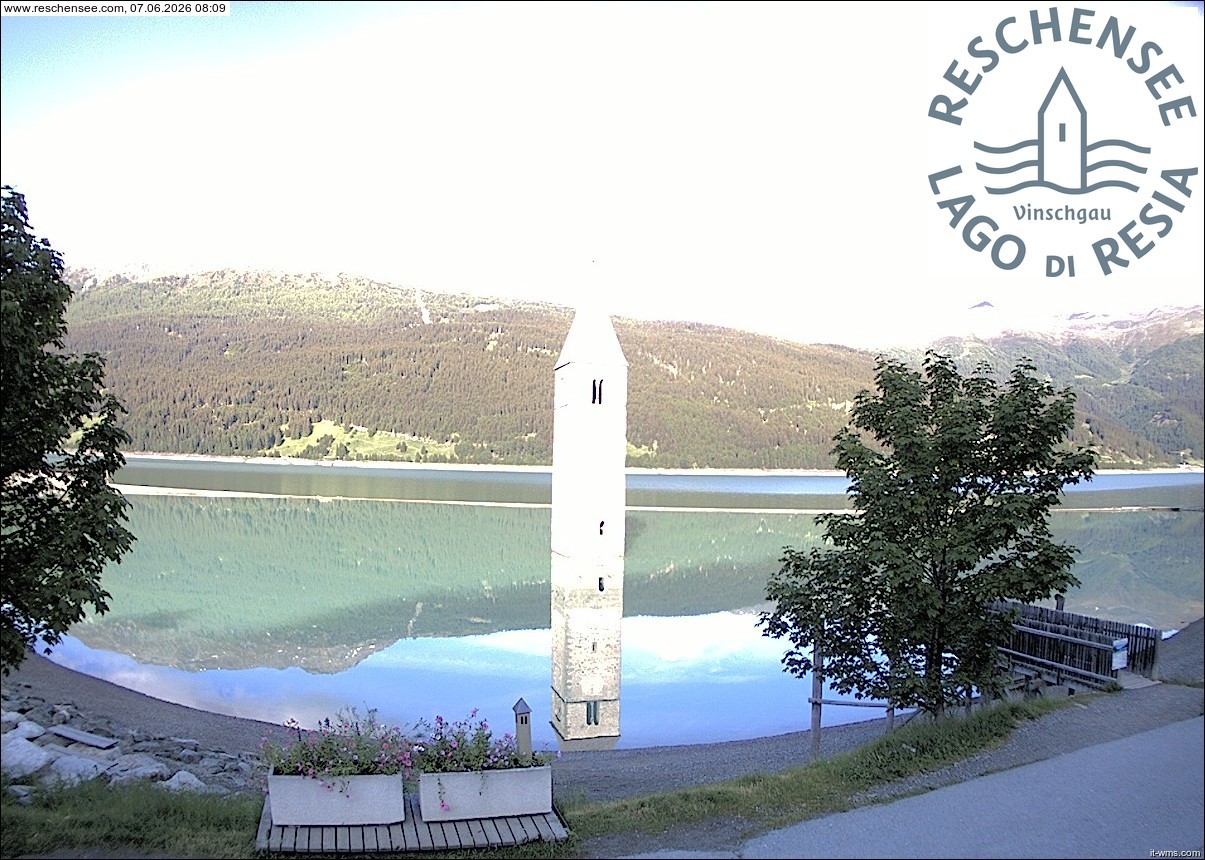Archived image Webcam Lake Resia and the symbol of Venosta Valley