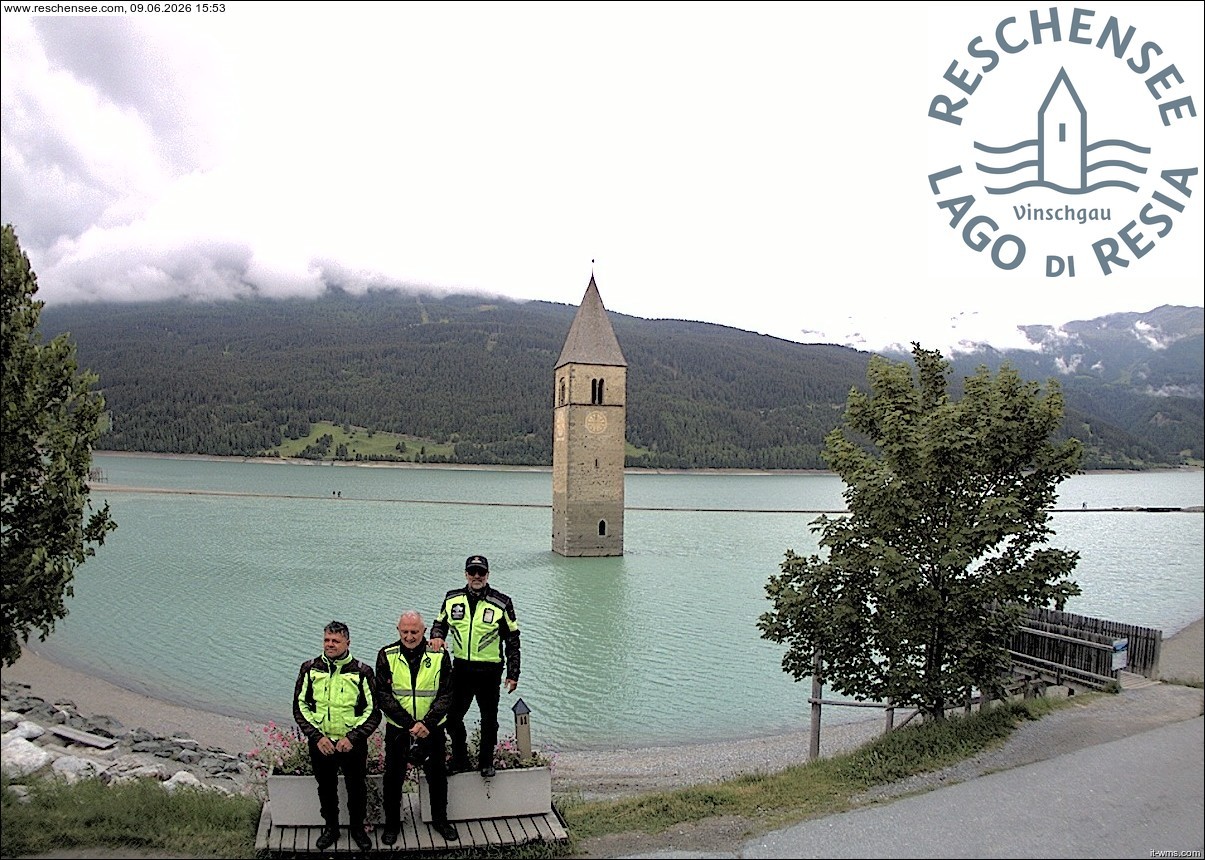 Archiv Foto Webcam Reschensee mit versunkenem Turm