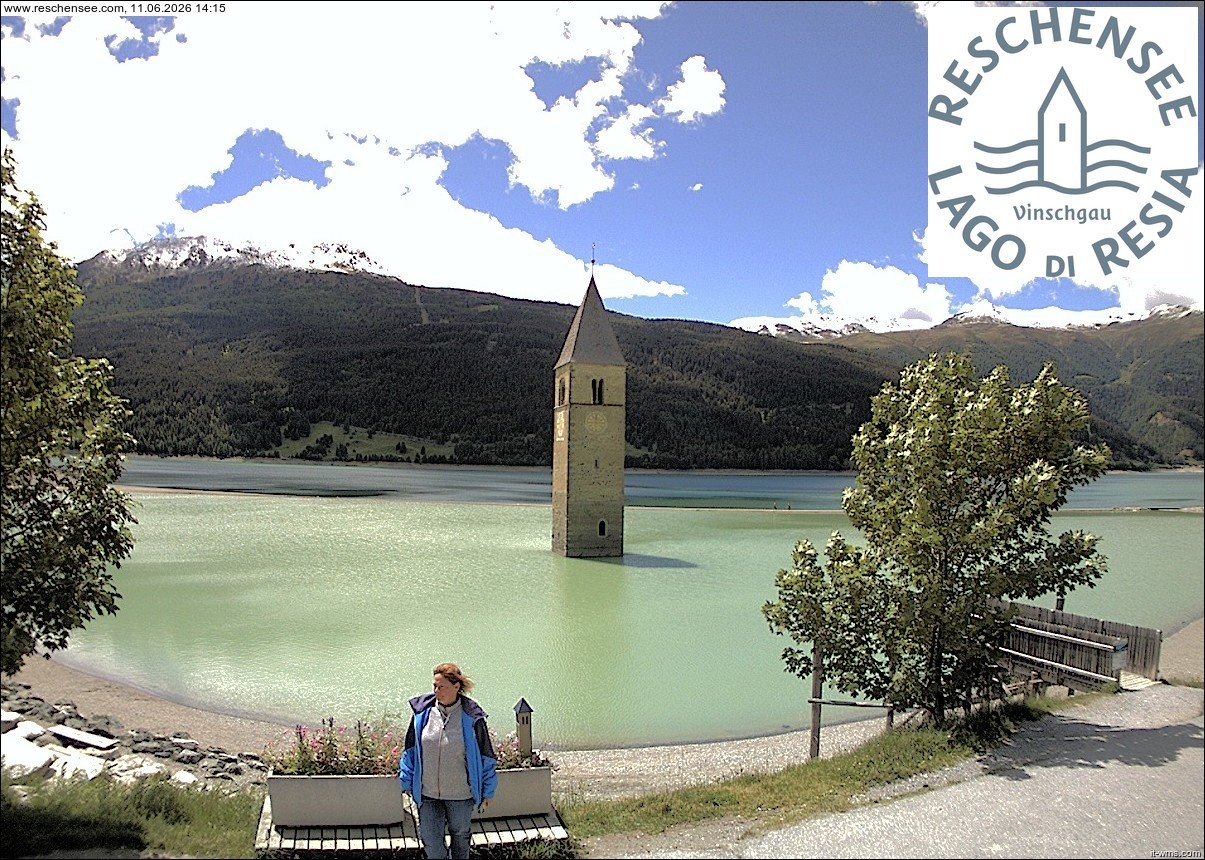Archiv Foto Webcam Reschensee mit versunkenem Turm