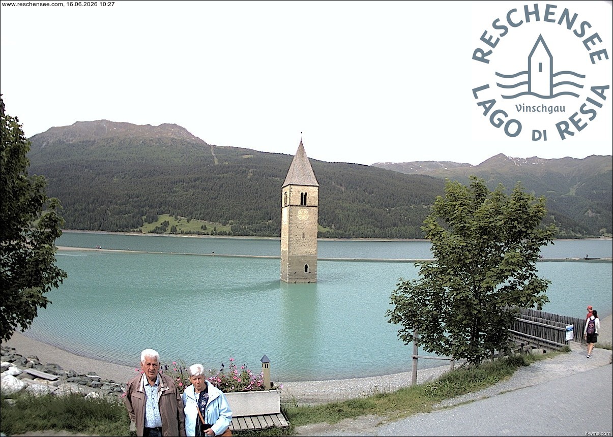 Archived image Webcam Lake Resia and the symbol of Venosta Valley