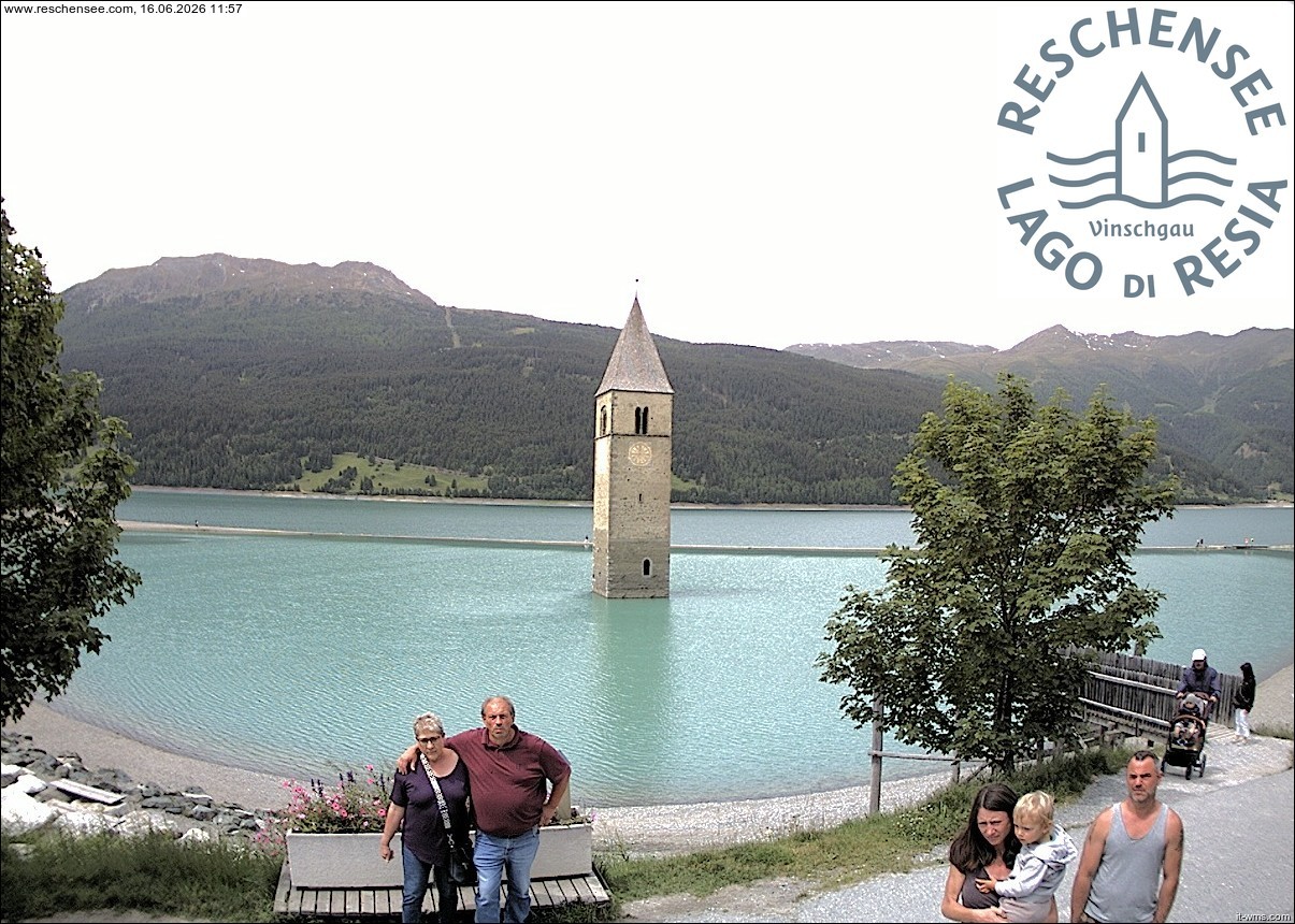 Archived image Webcam Lake Resia and the symbol of Venosta Valley