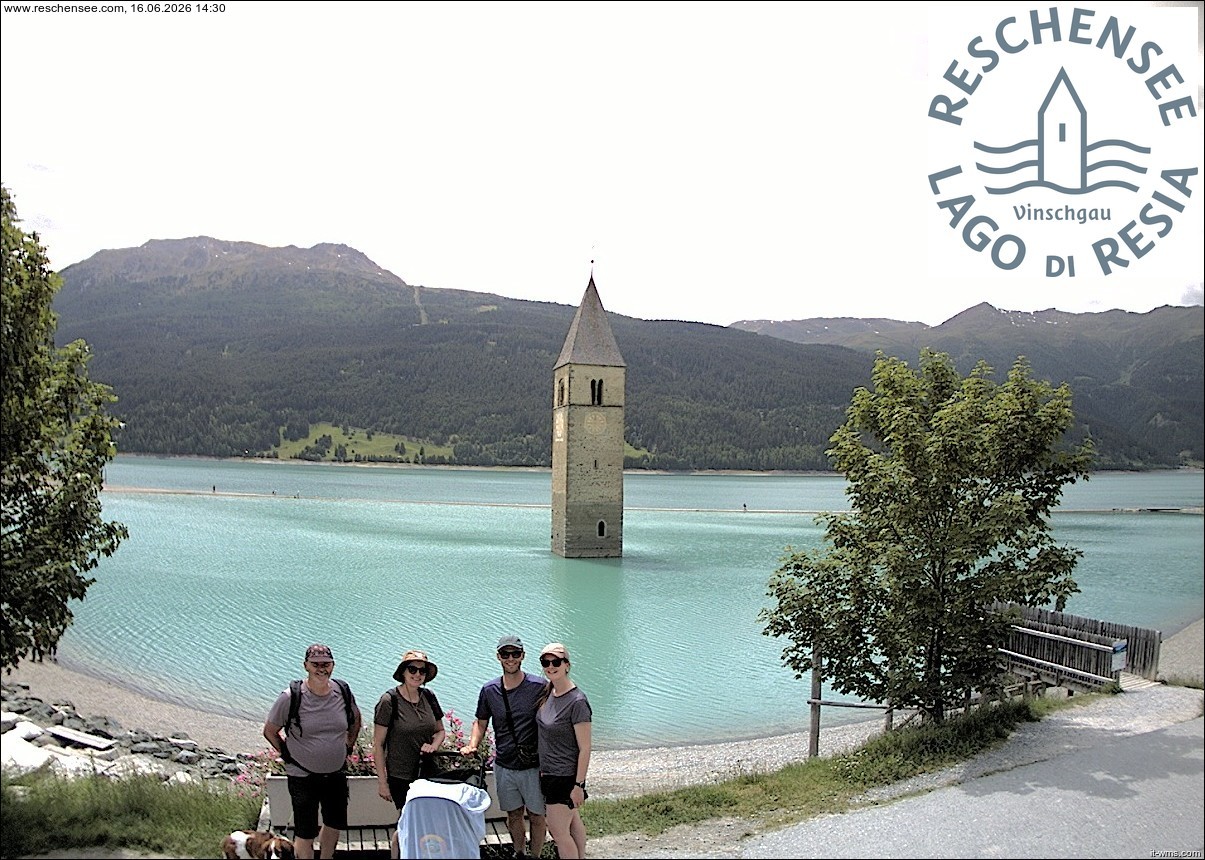 Archived image Webcam Lake Resia and the symbol of Venosta Valley