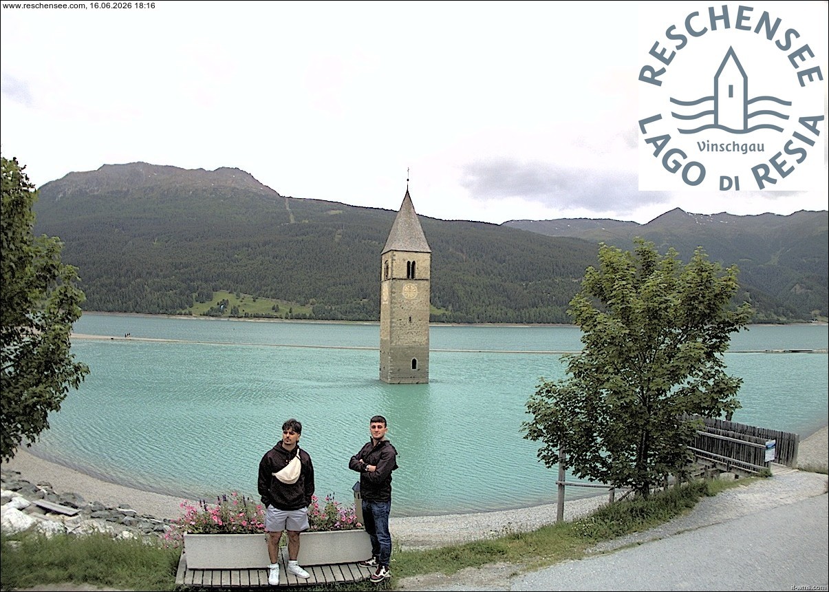 Archived image Webcam Lake Resia and the symbol of Venosta Valley