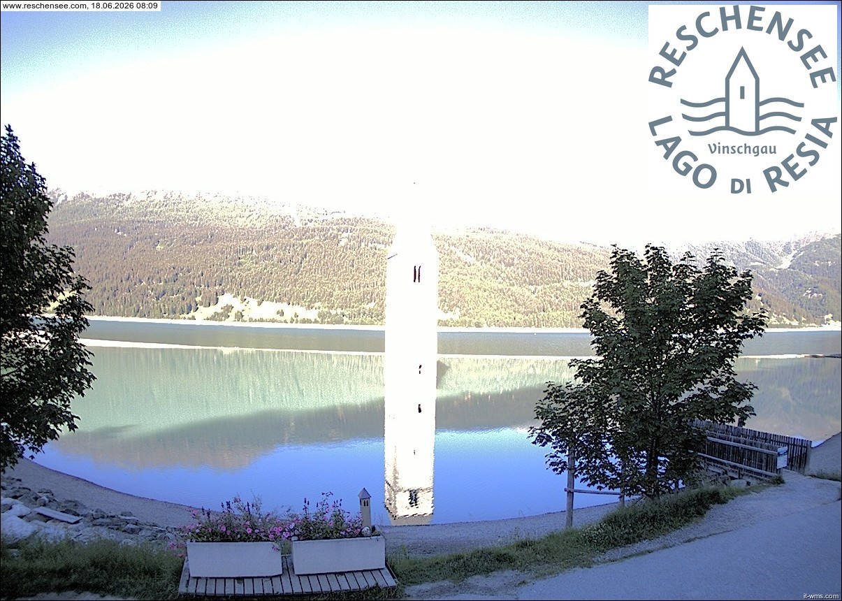 Archived image Webcam Lake Resia and the symbol of Venosta Valley