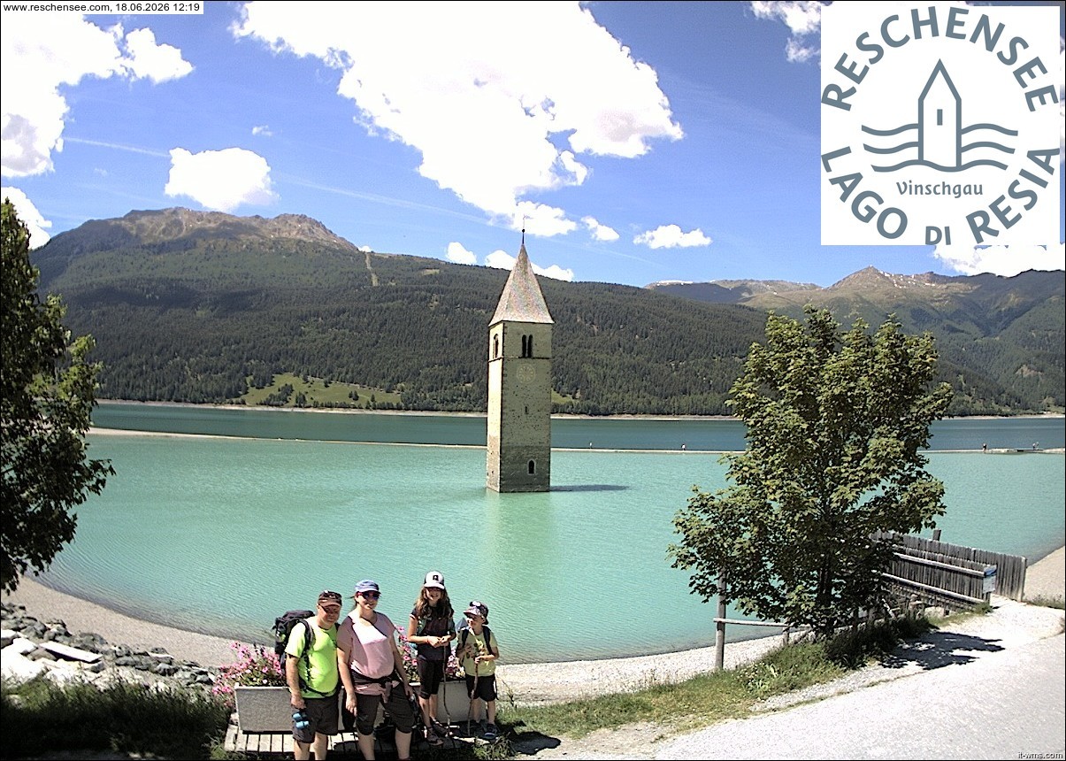 Archived image Webcam Lake Resia and the symbol of Venosta Valley