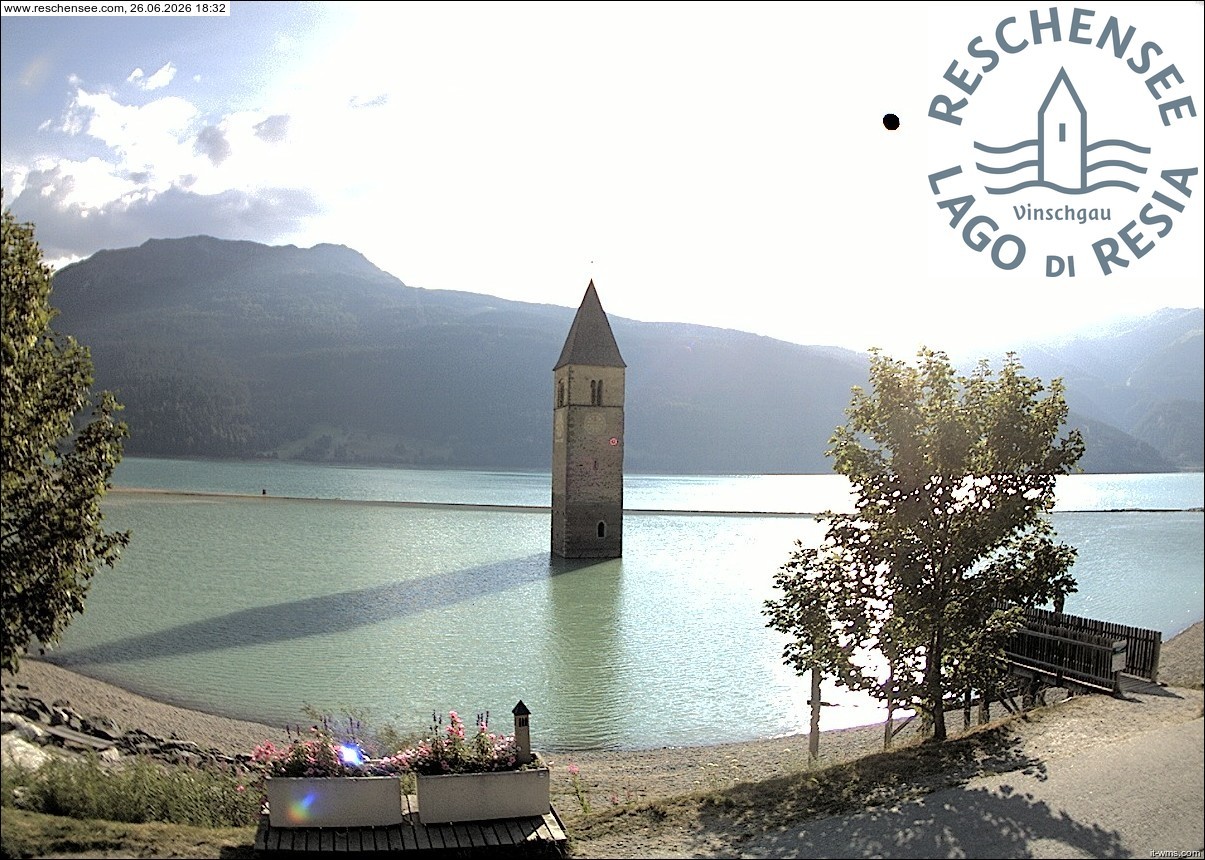 Archiv Foto Webcam Reschensee mit versunkenem Turm