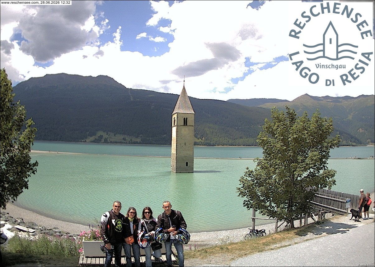 Archiv Foto Webcam Reschensee mit versunkenem Turm