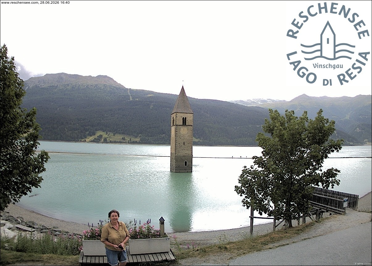 Archiv Foto Webcam Reschensee mit versunkenem Turm