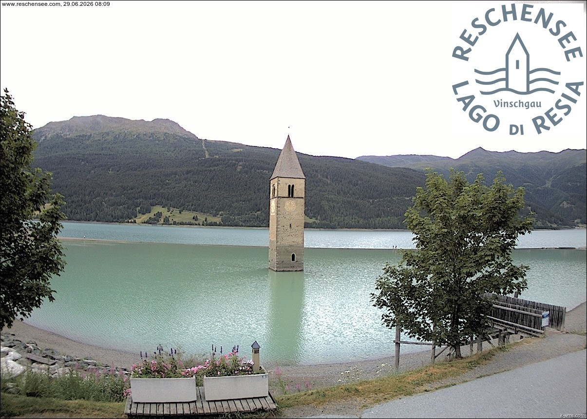 Archived image Webcam Lake Resia and the symbol of Venosta Valley