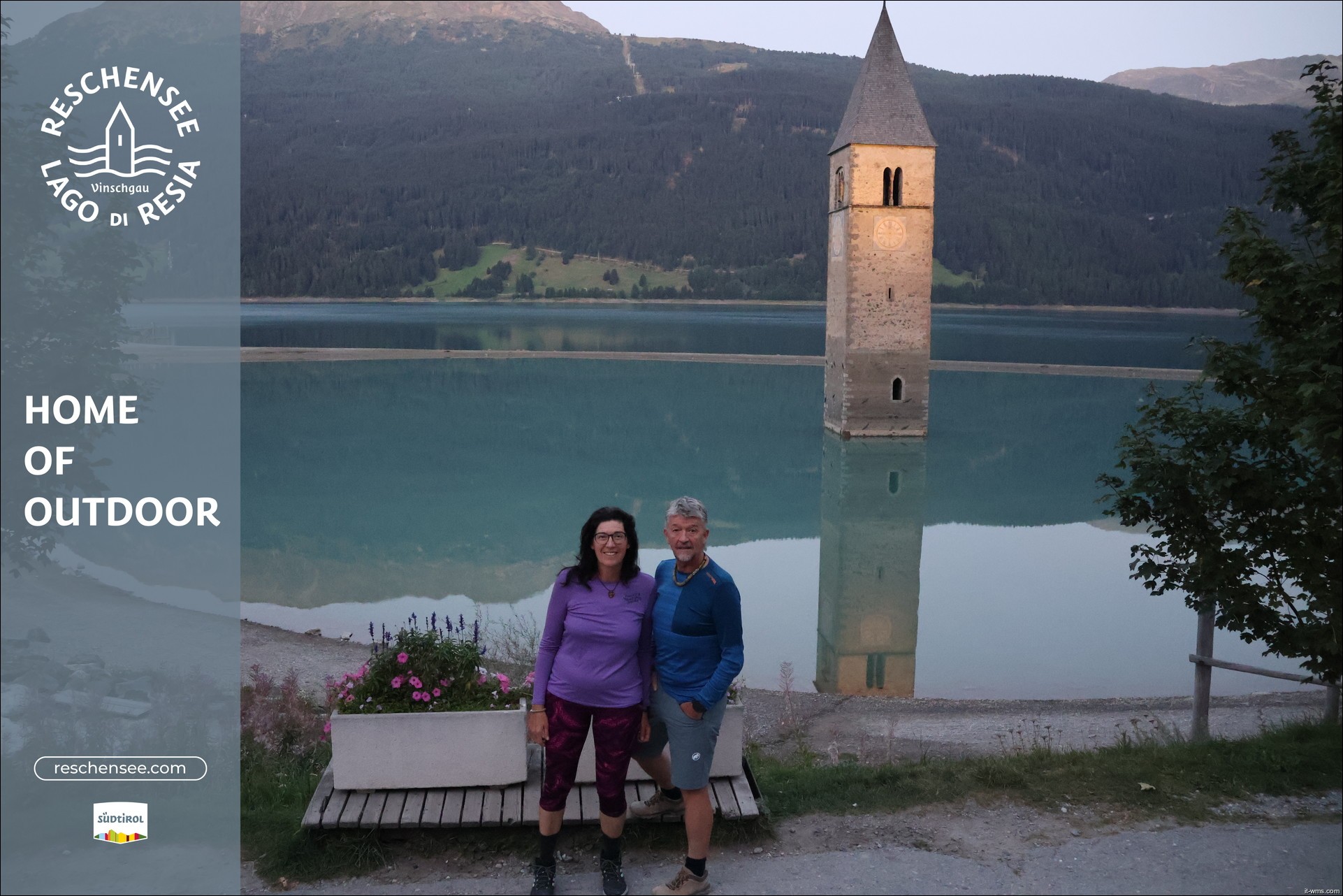Archived image Webcam Lake Resia and the symbol of Venosta Valley