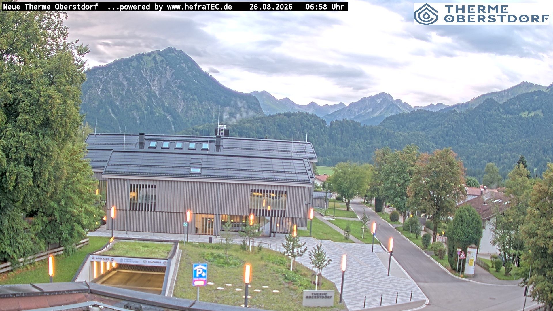 Archived image Webcam Tourist Information Oberstdorf Haus