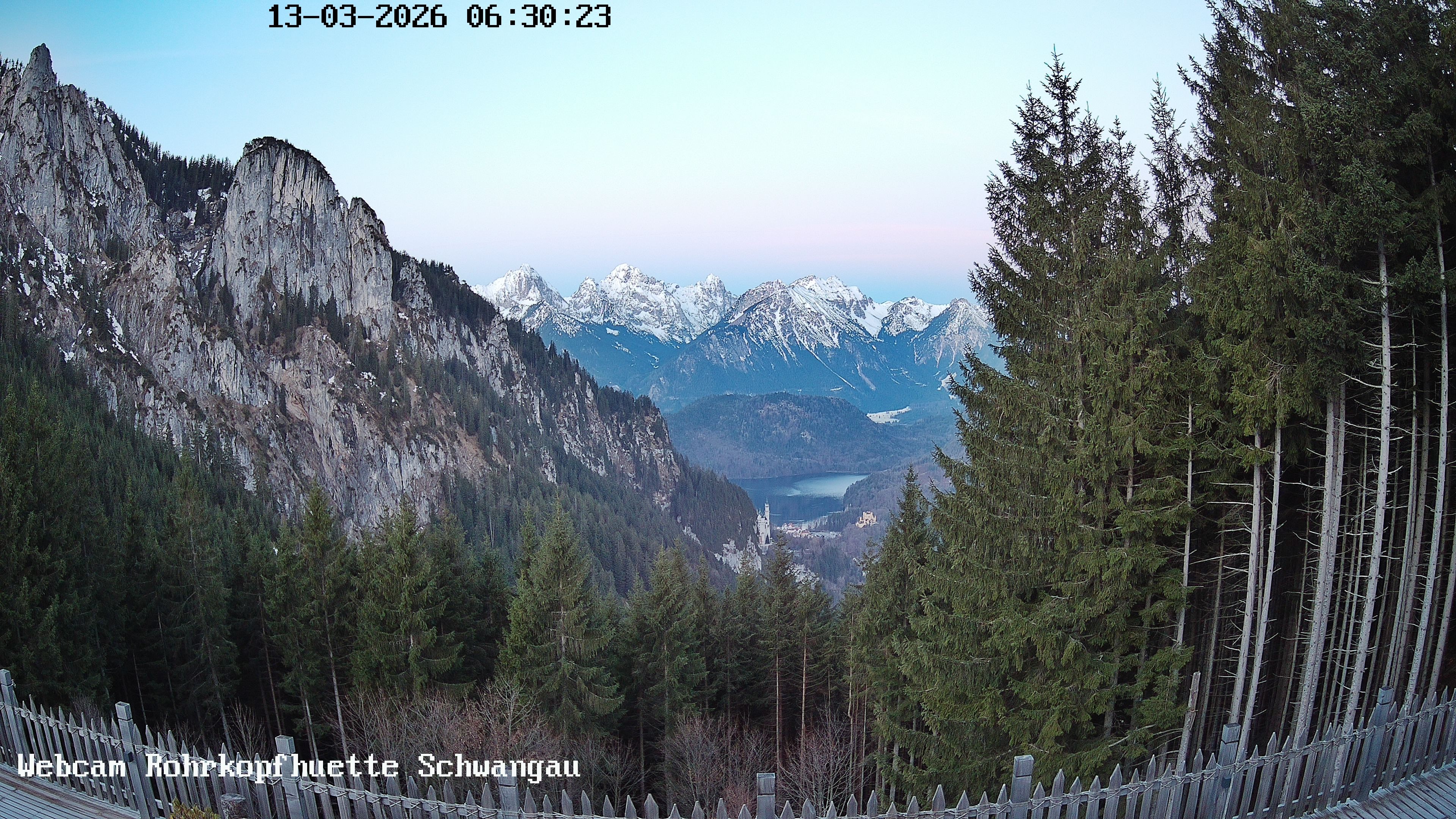 Archived image Webcam Panoramic sight of the Rohrkopfhütte