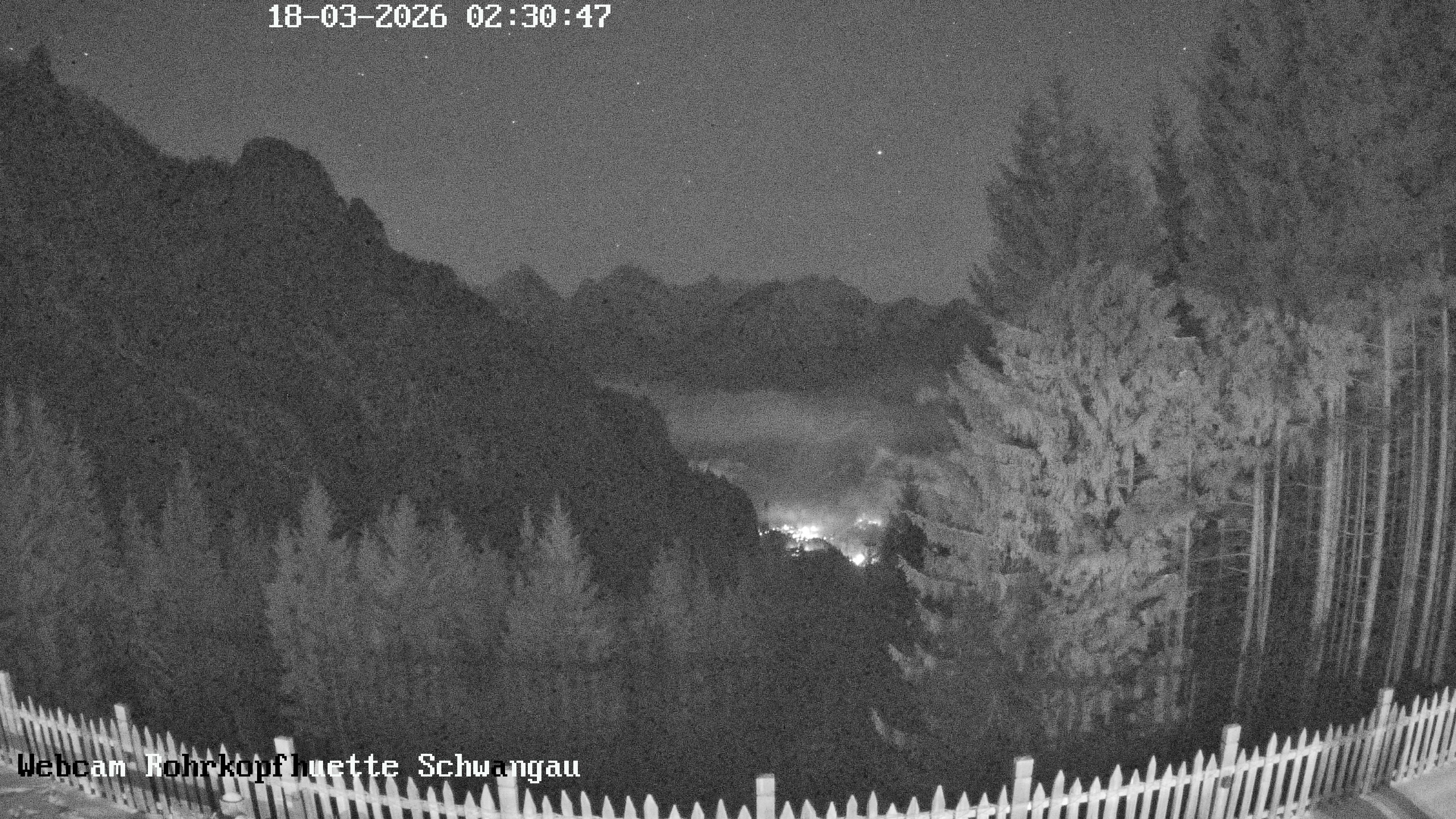 Archived image Webcam Panoramic sight of the Rohrkopfhütte