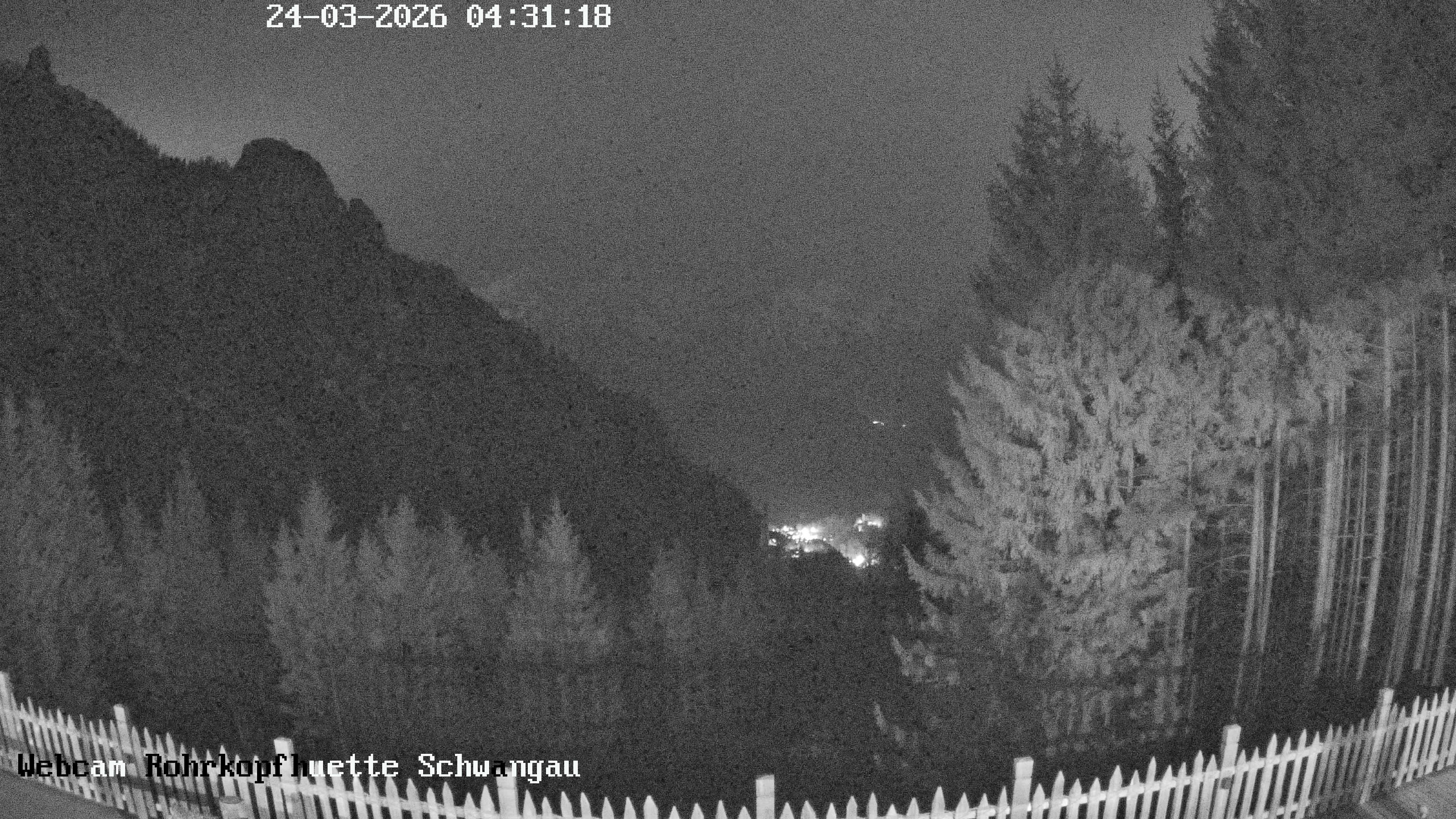 Archived image Webcam Panoramic sight of the Rohrkopfhütte