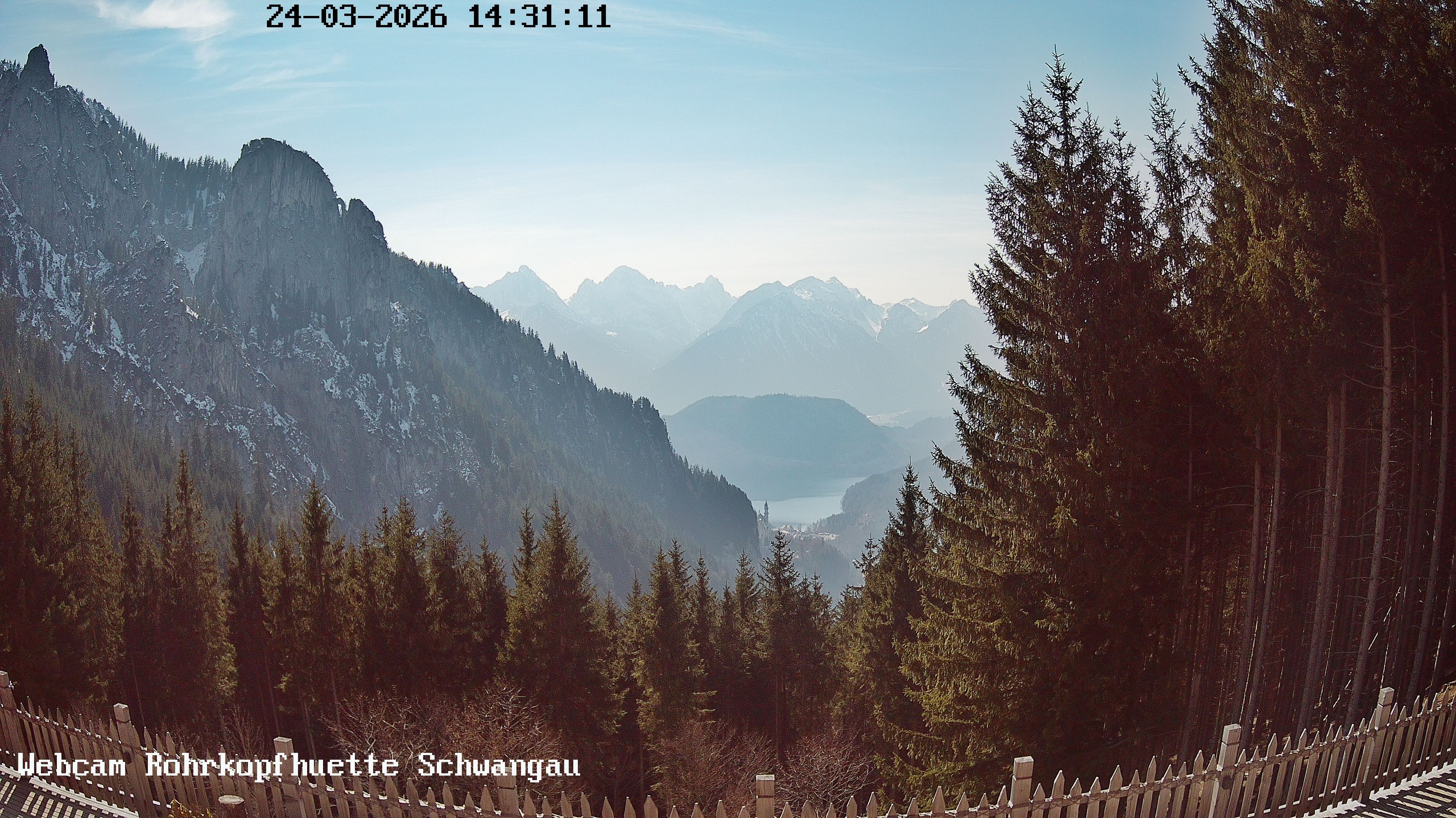 Archived image Webcam Panoramic sight of the Rohrkopfhütte