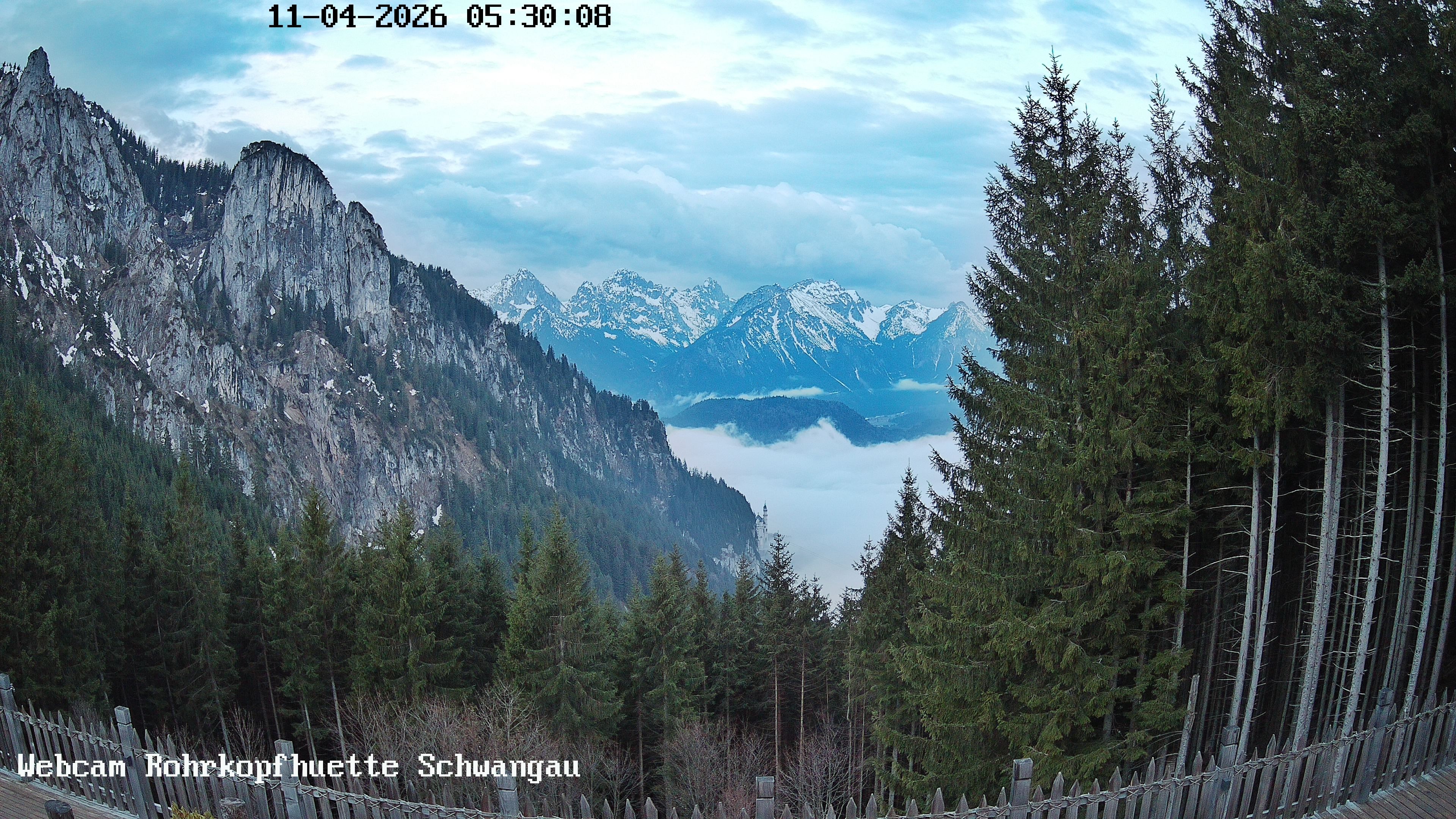 Archived image Webcam Panoramic sight of the Rohrkopfhütte