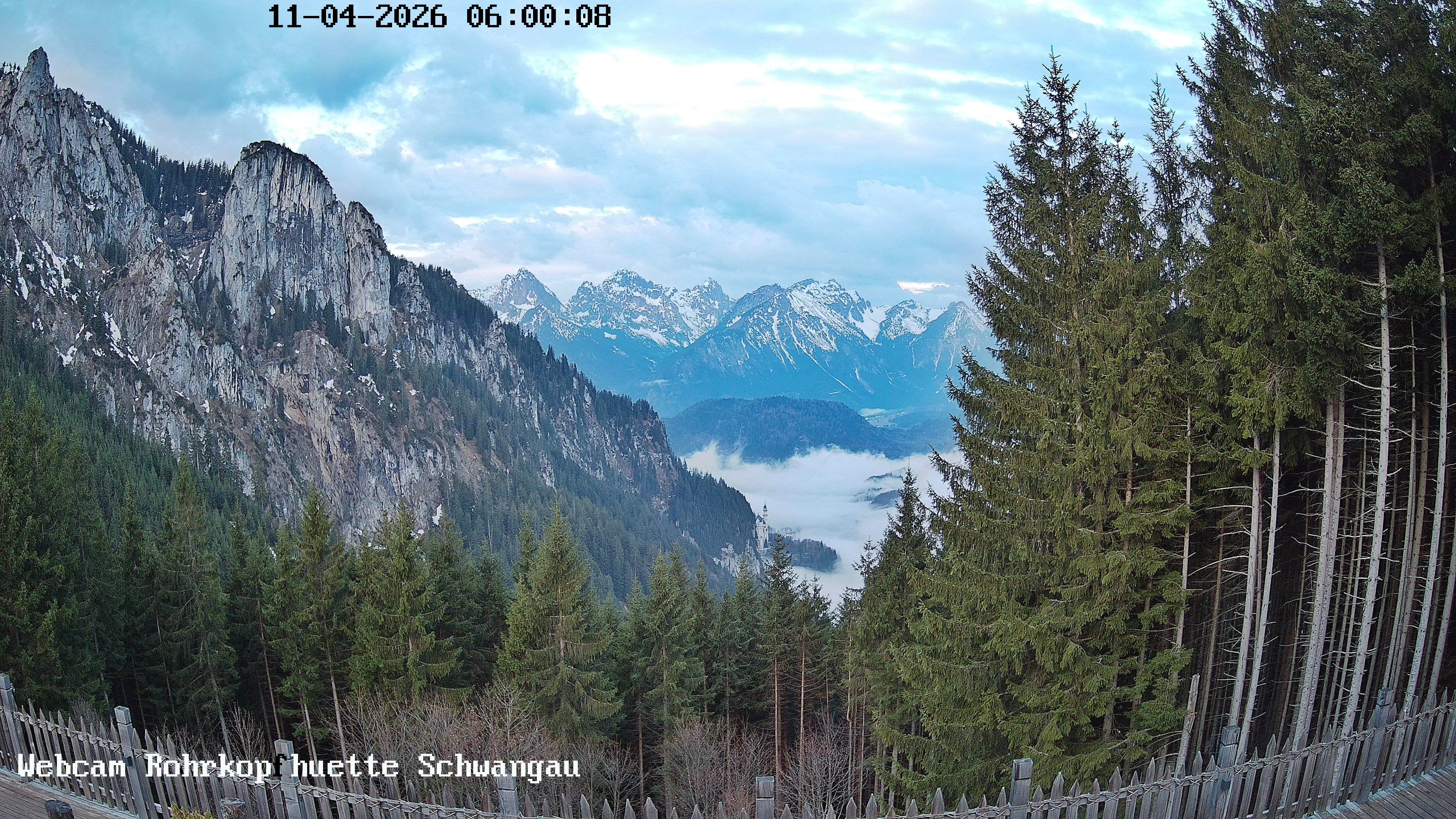 Archived image Webcam Panoramic sight of the Rohrkopfhütte