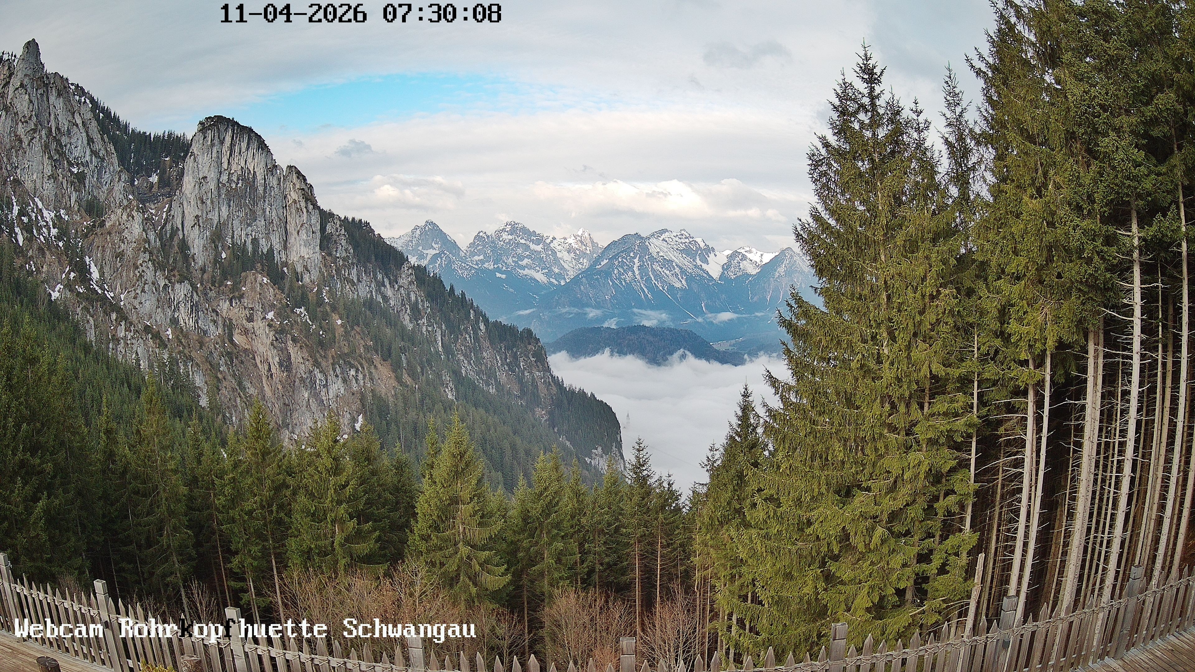 Archived image Webcam Panoramic sight of the Rohrkopfhütte