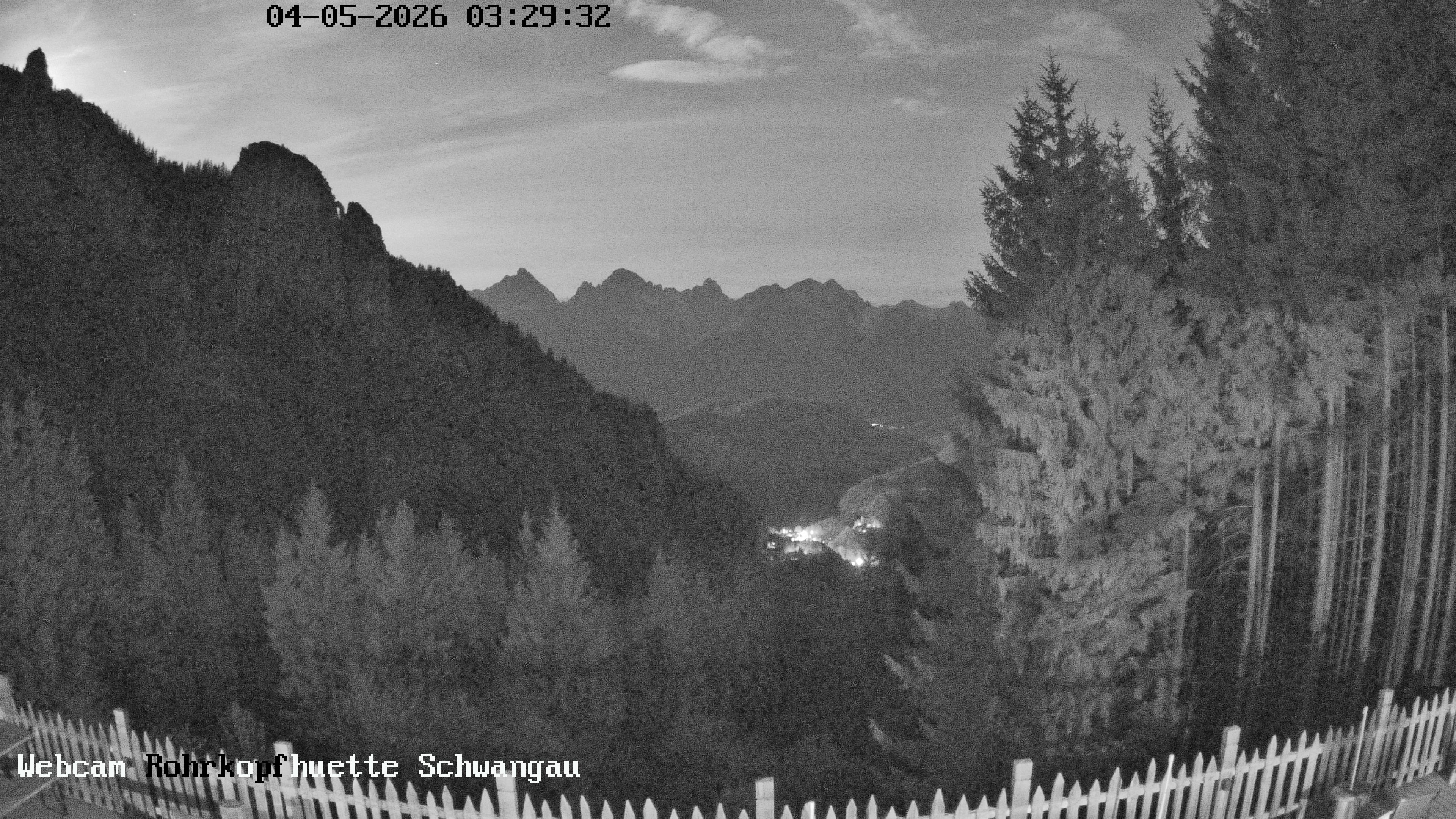 Archived image Webcam Panoramic sight of the Rohrkopfhütte