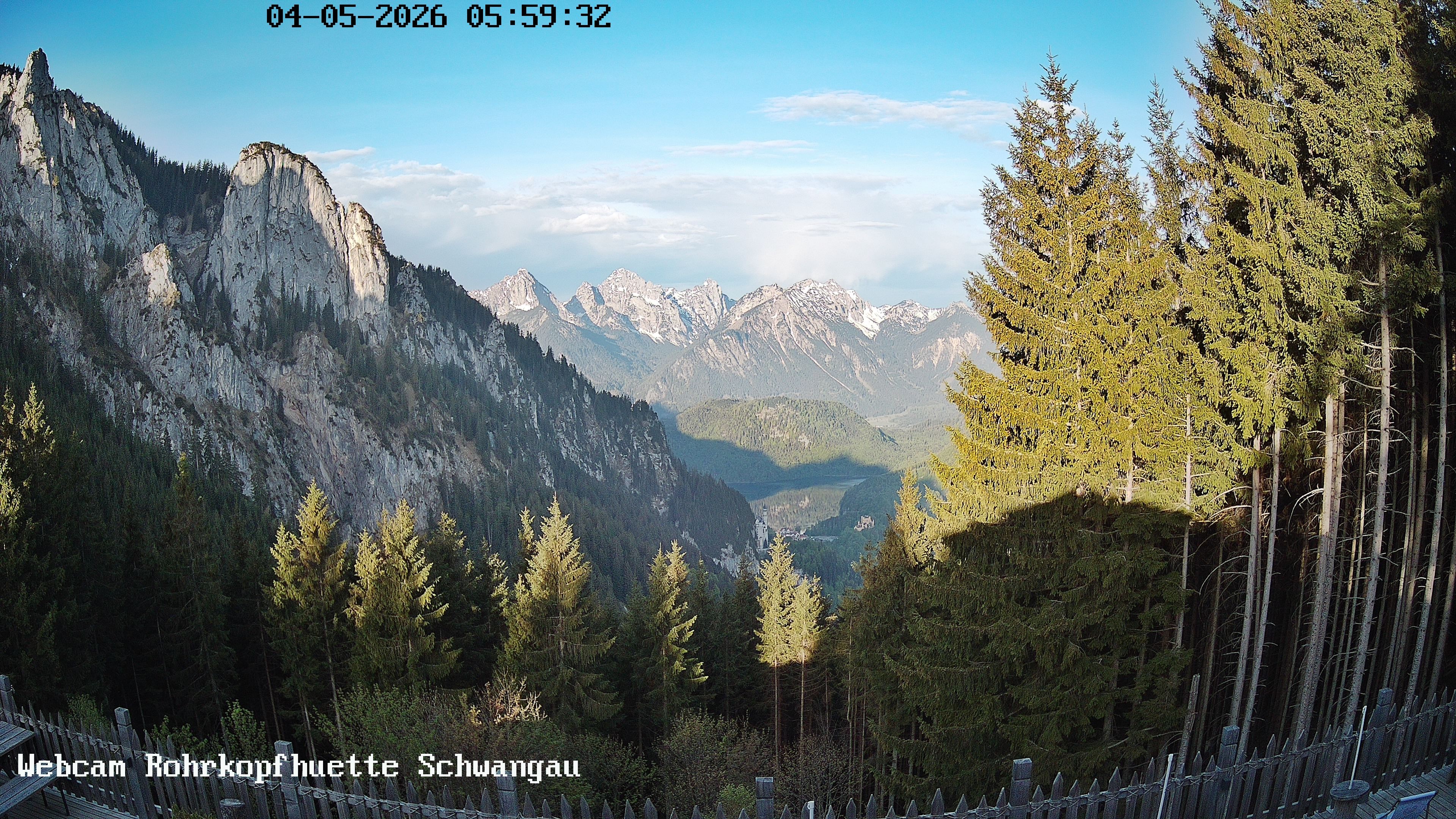 Archived image Webcam Panoramic sight of the Rohrkopfhütte