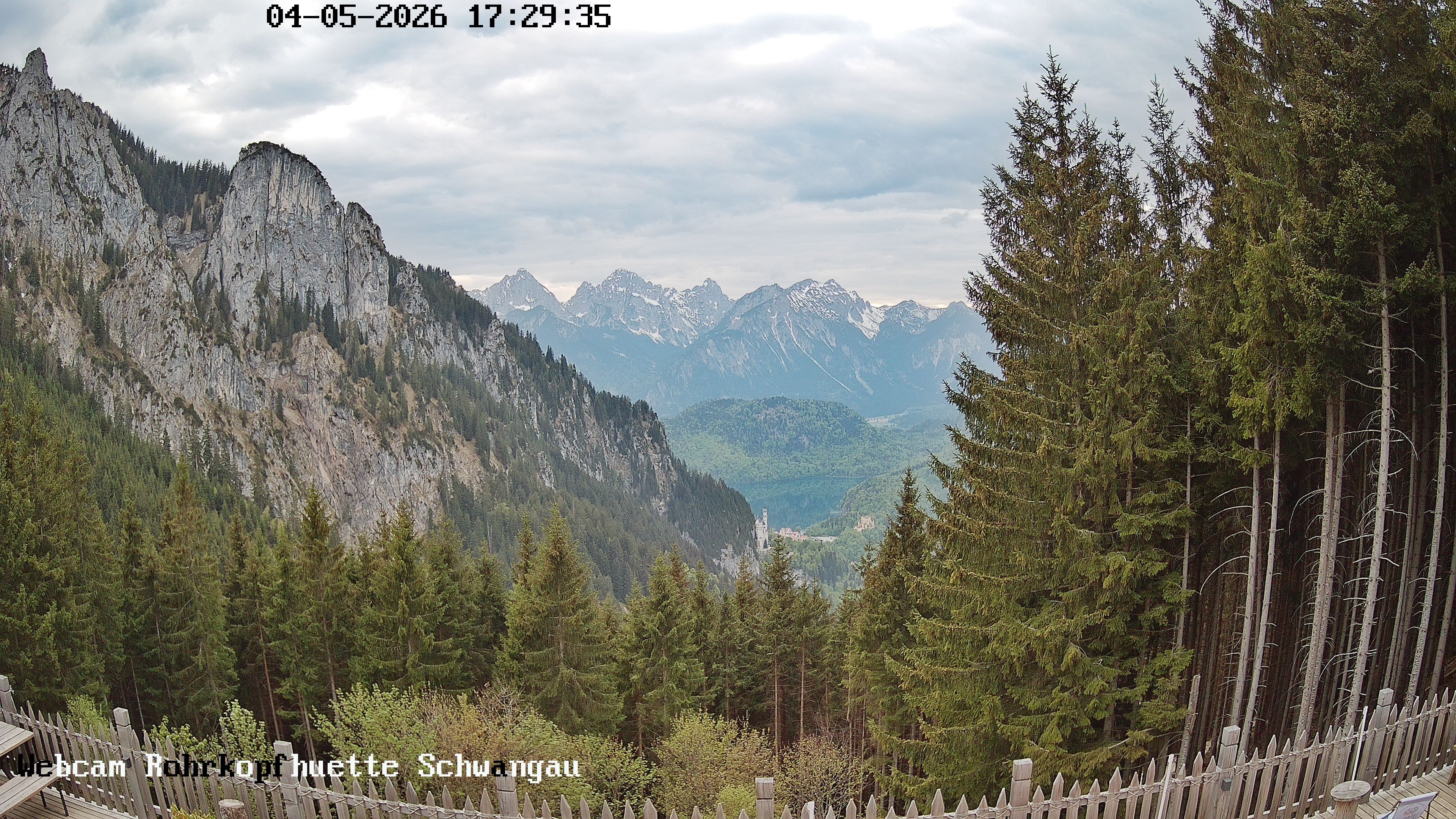 Archived image Webcam Panoramic sight of the Rohrkopfhütte