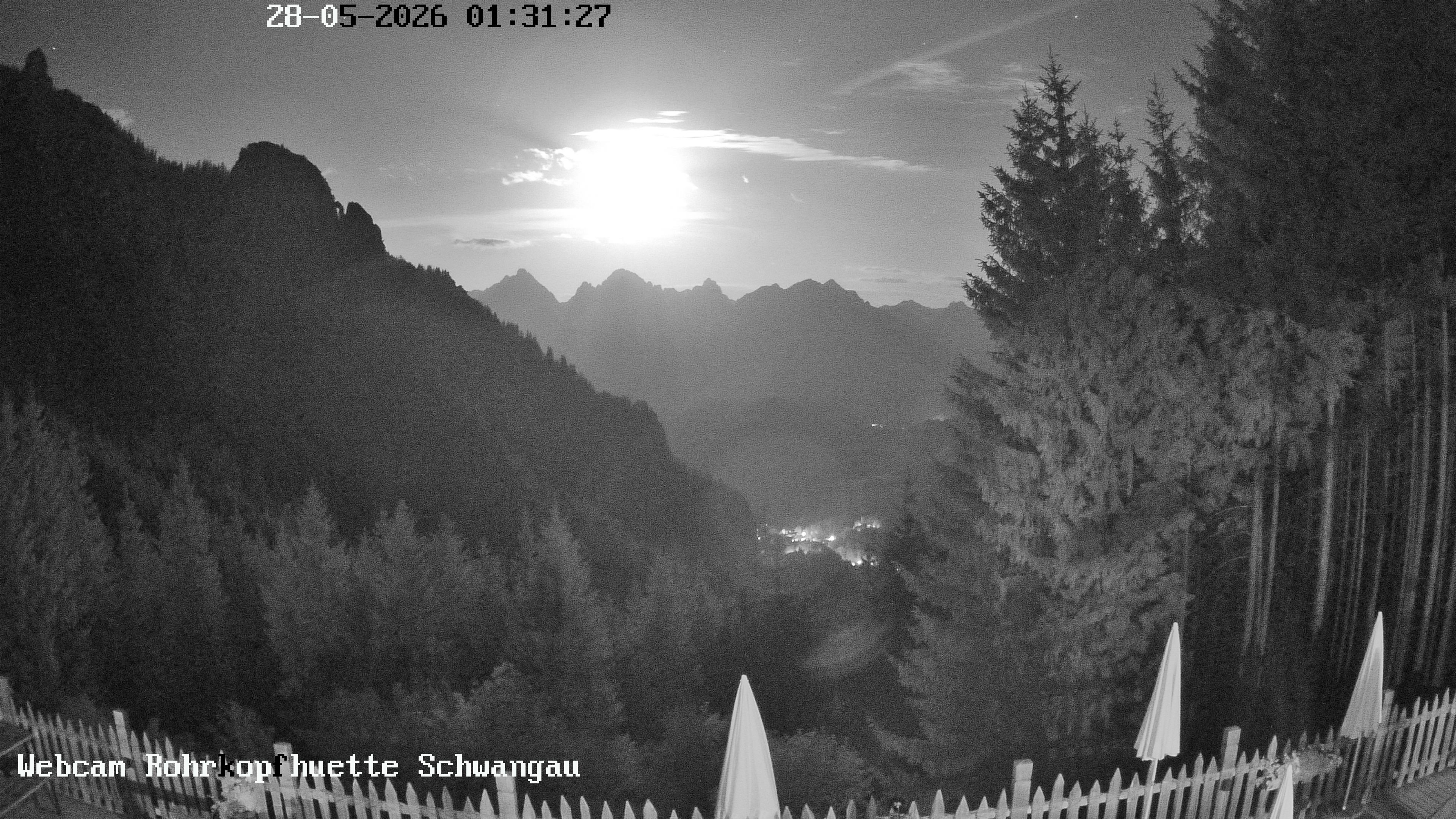 Archived image Webcam Panoramic sight of the Rohrkopfhütte