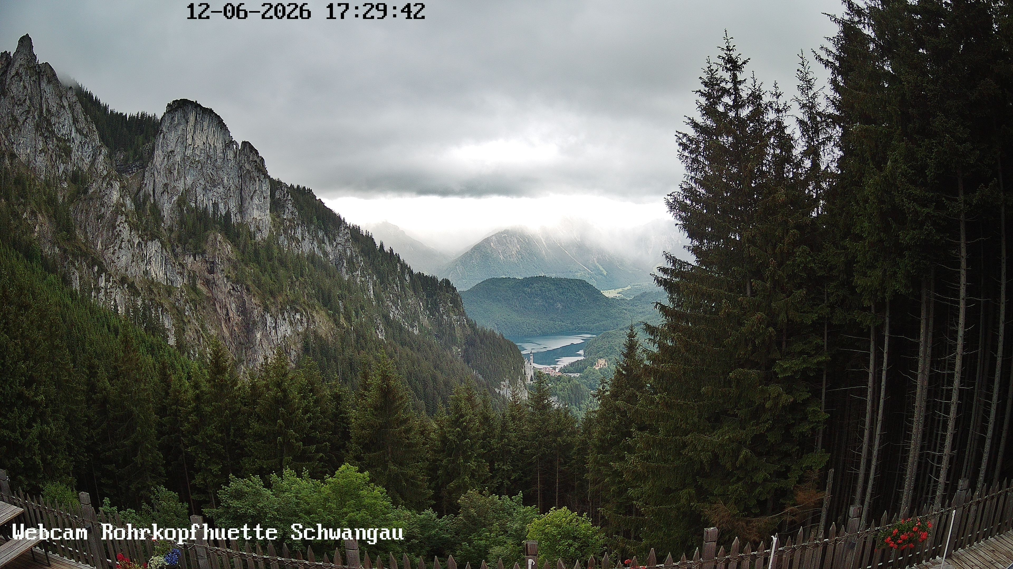 Archived image Webcam Panoramic sight of the Rohrkopfhütte