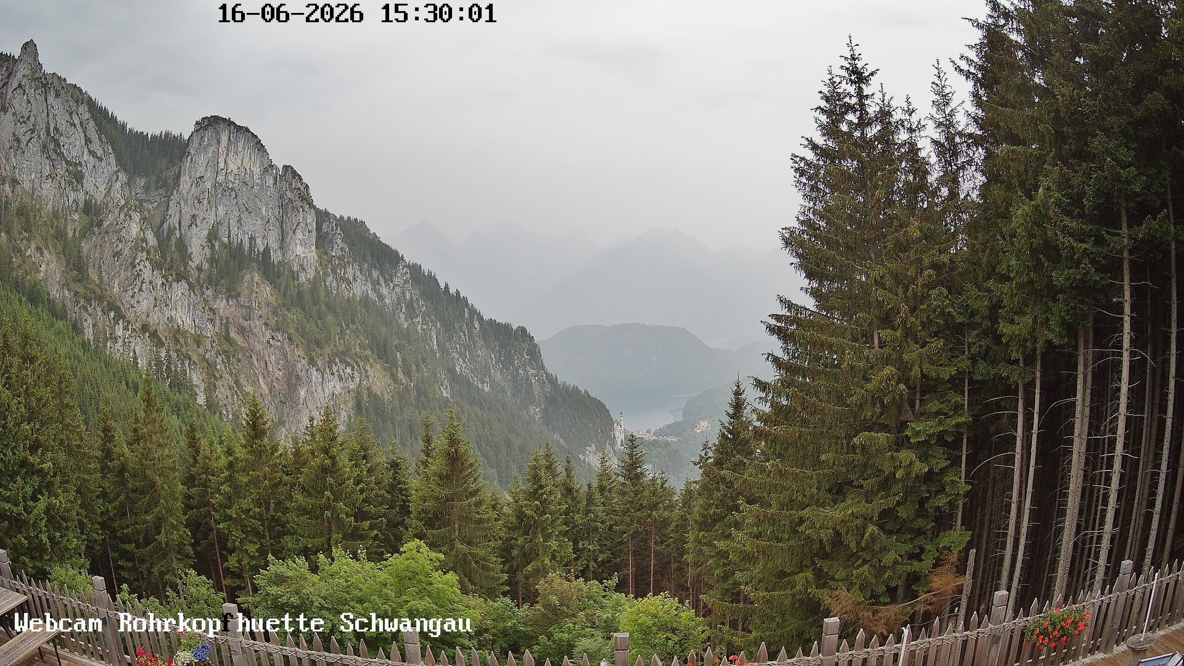 Archived image Webcam Panoramic sight of the Rohrkopfhütte