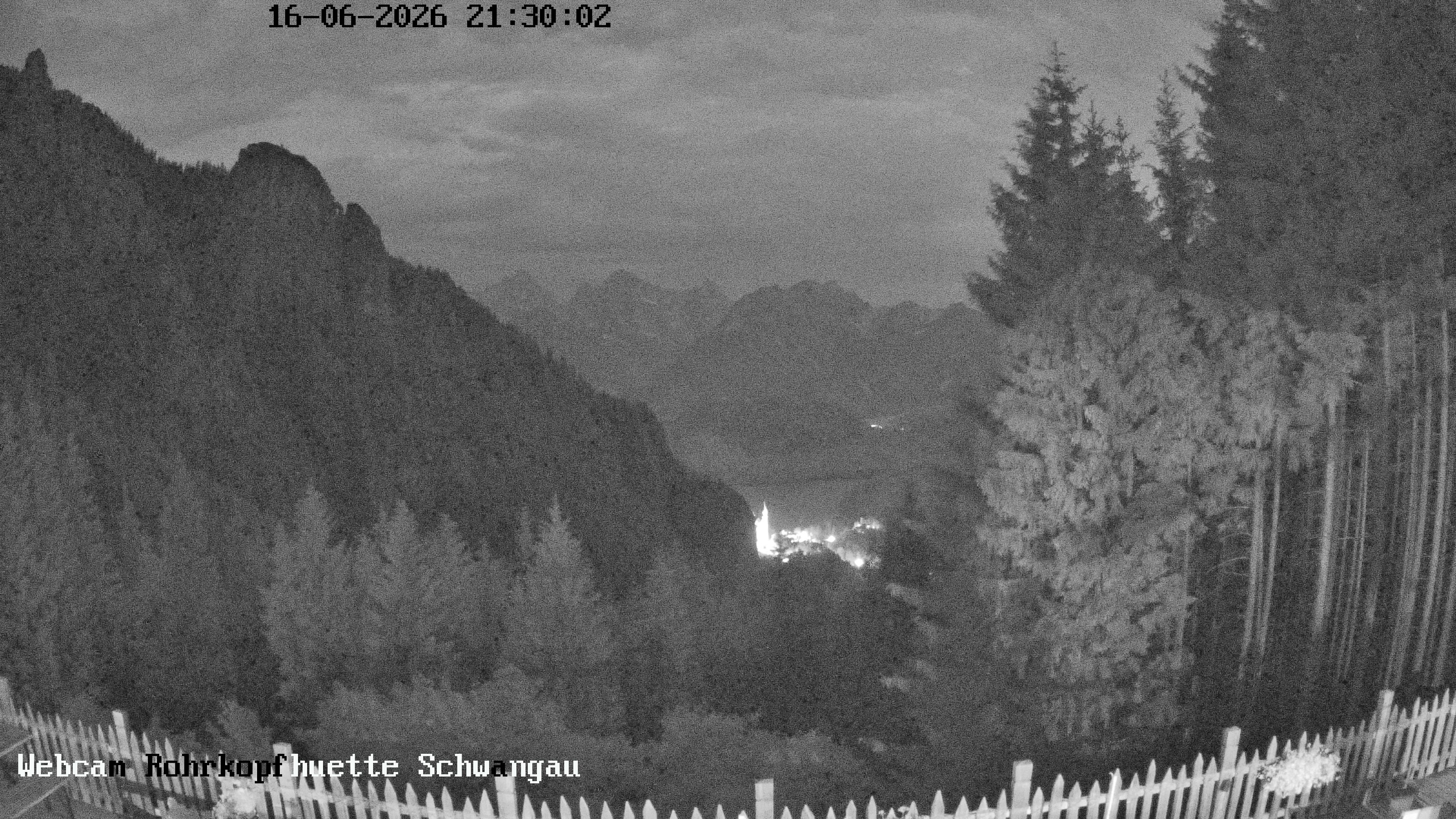 Archived image Webcam Panoramic sight of the Rohrkopfhütte