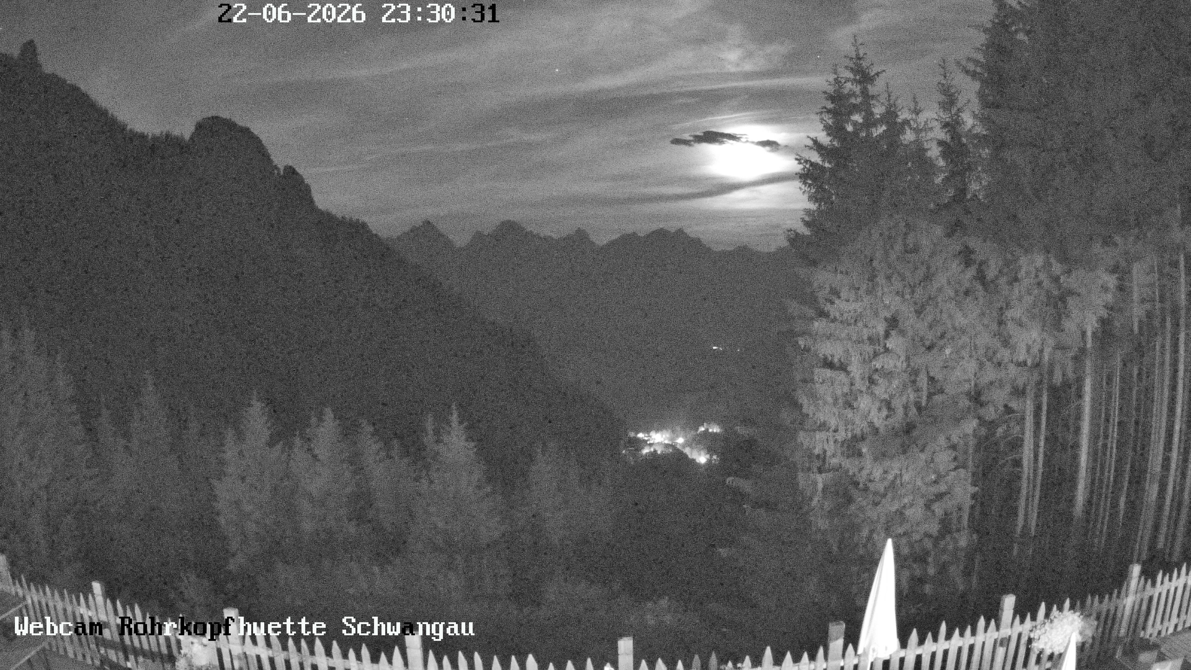 Archived image Webcam Panoramic sight of the Rohrkopfhütte