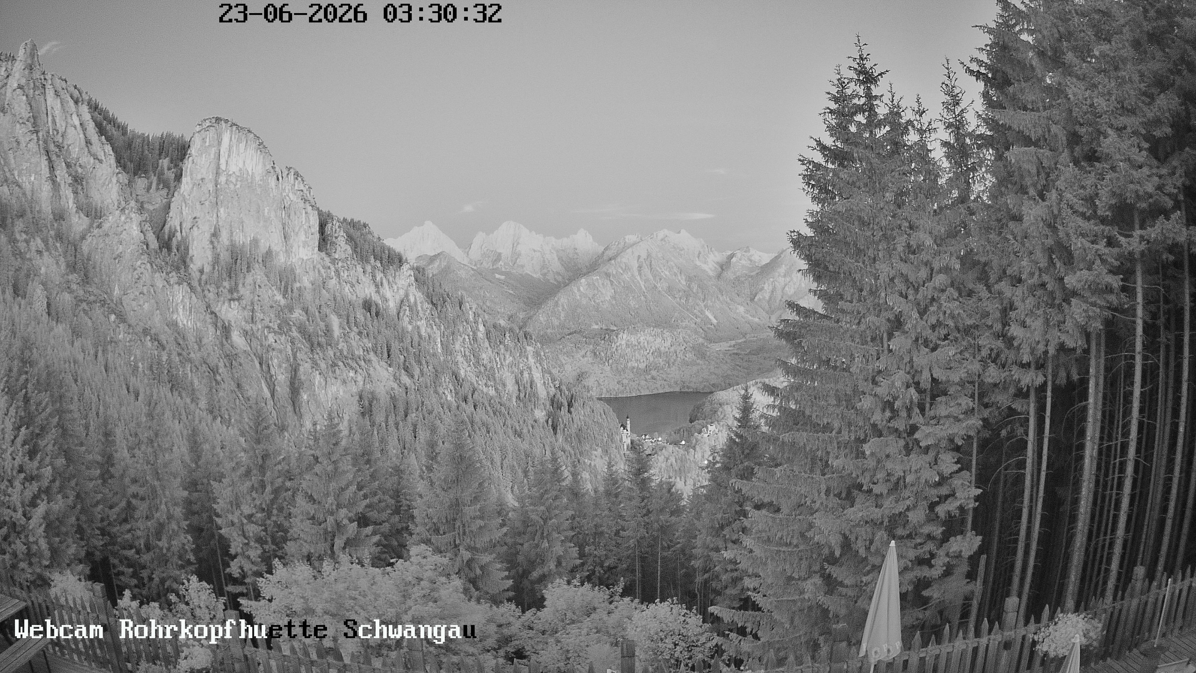Archived image Webcam Panoramic sight of the Rohrkopfhütte