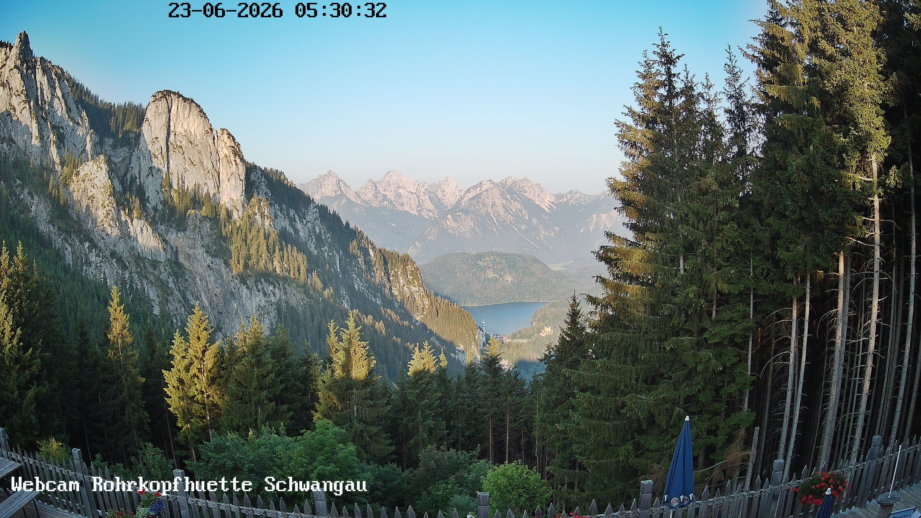 Archived image Webcam Panoramic sight of the Rohrkopfhütte
