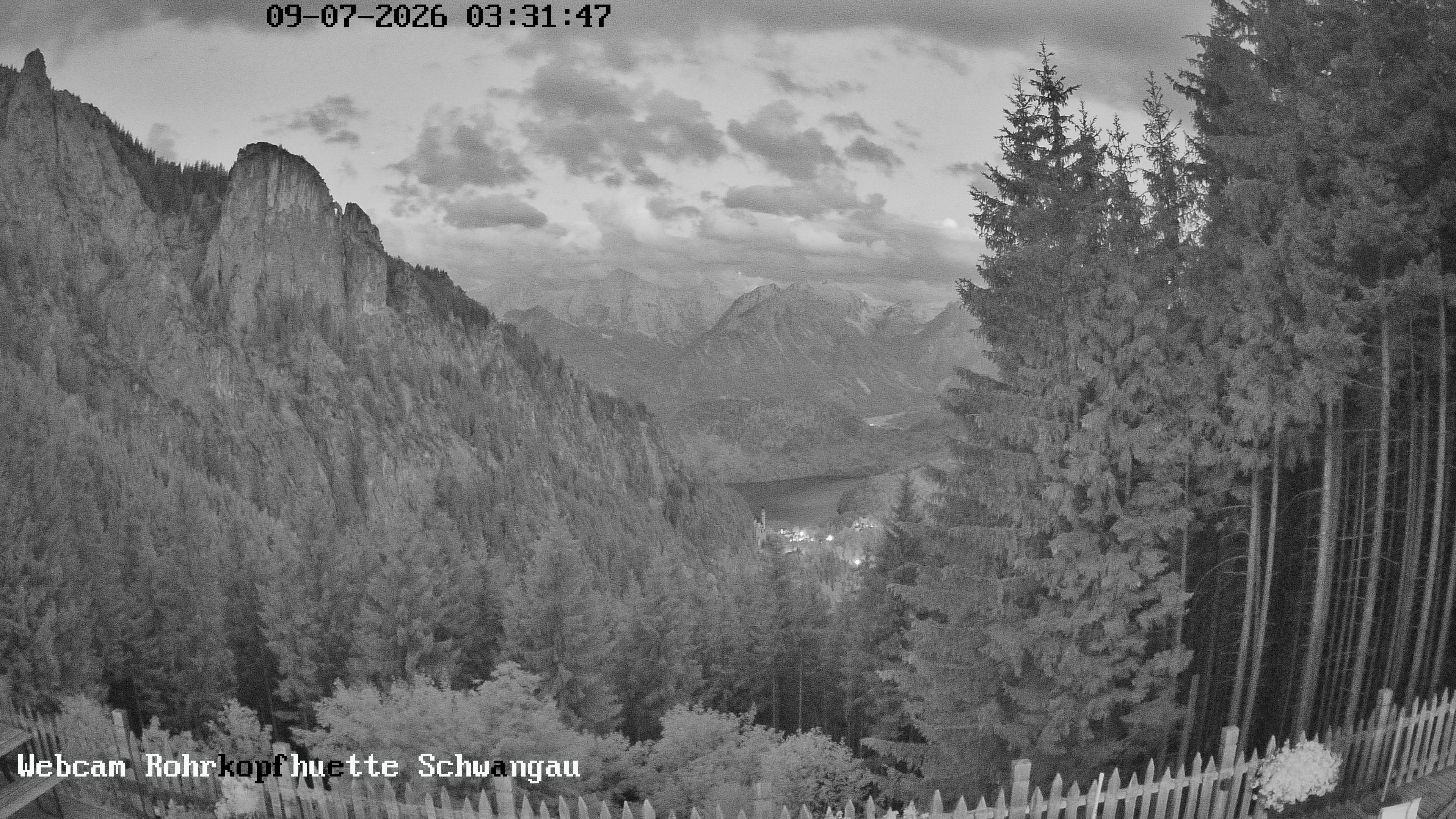 Archived image Webcam Panoramic sight of the Rohrkopfhütte