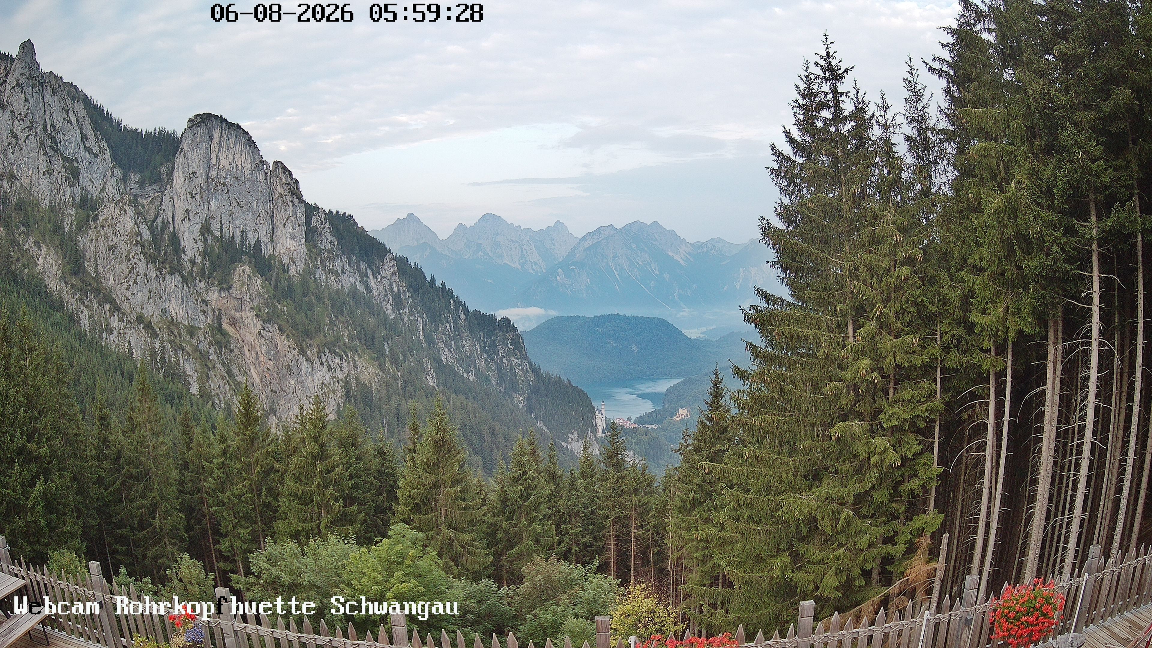 Archived image Webcam Panoramic sight of the Rohrkopfhütte