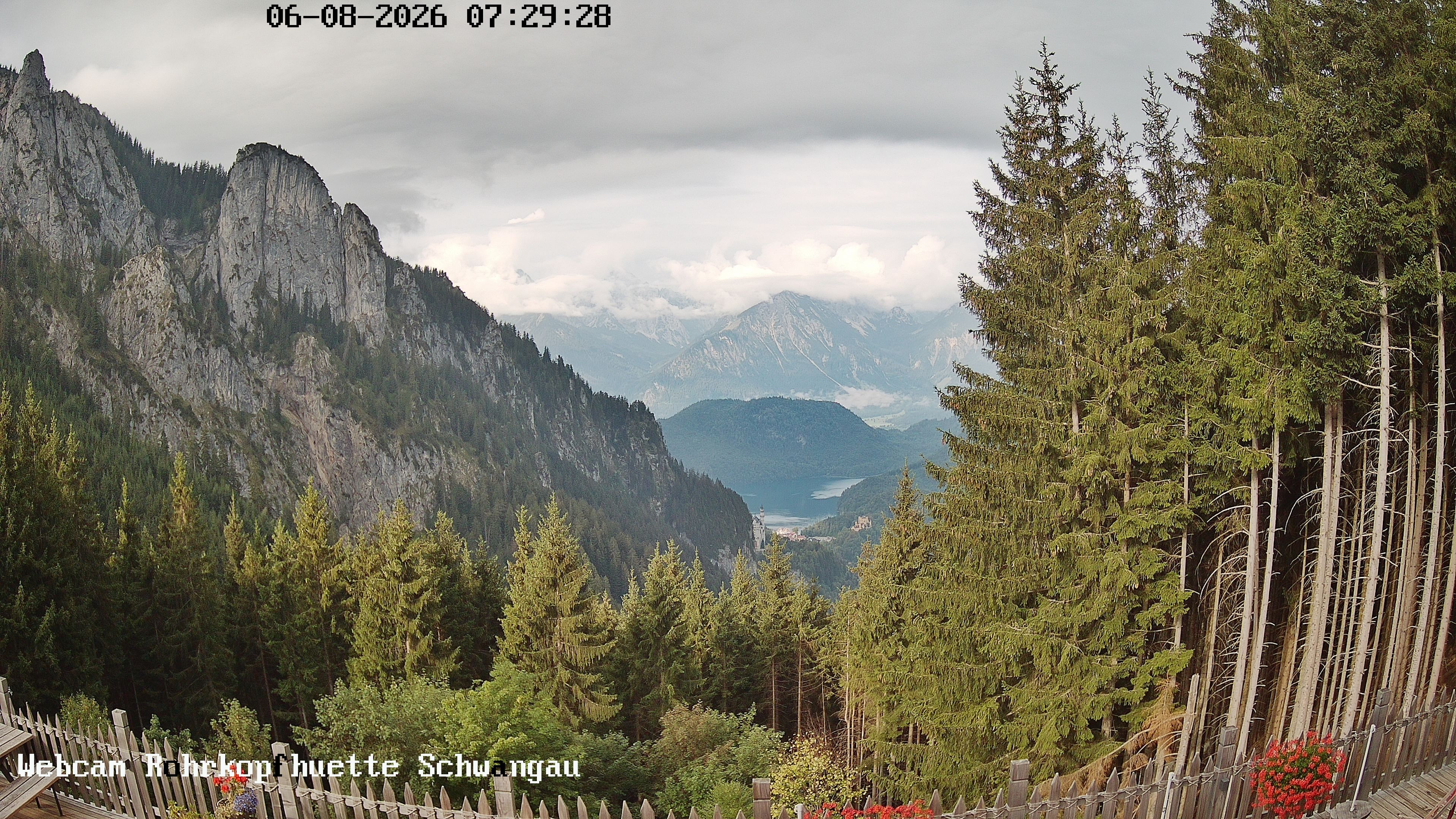Archived image Webcam Panoramic sight of the Rohrkopfhütte
