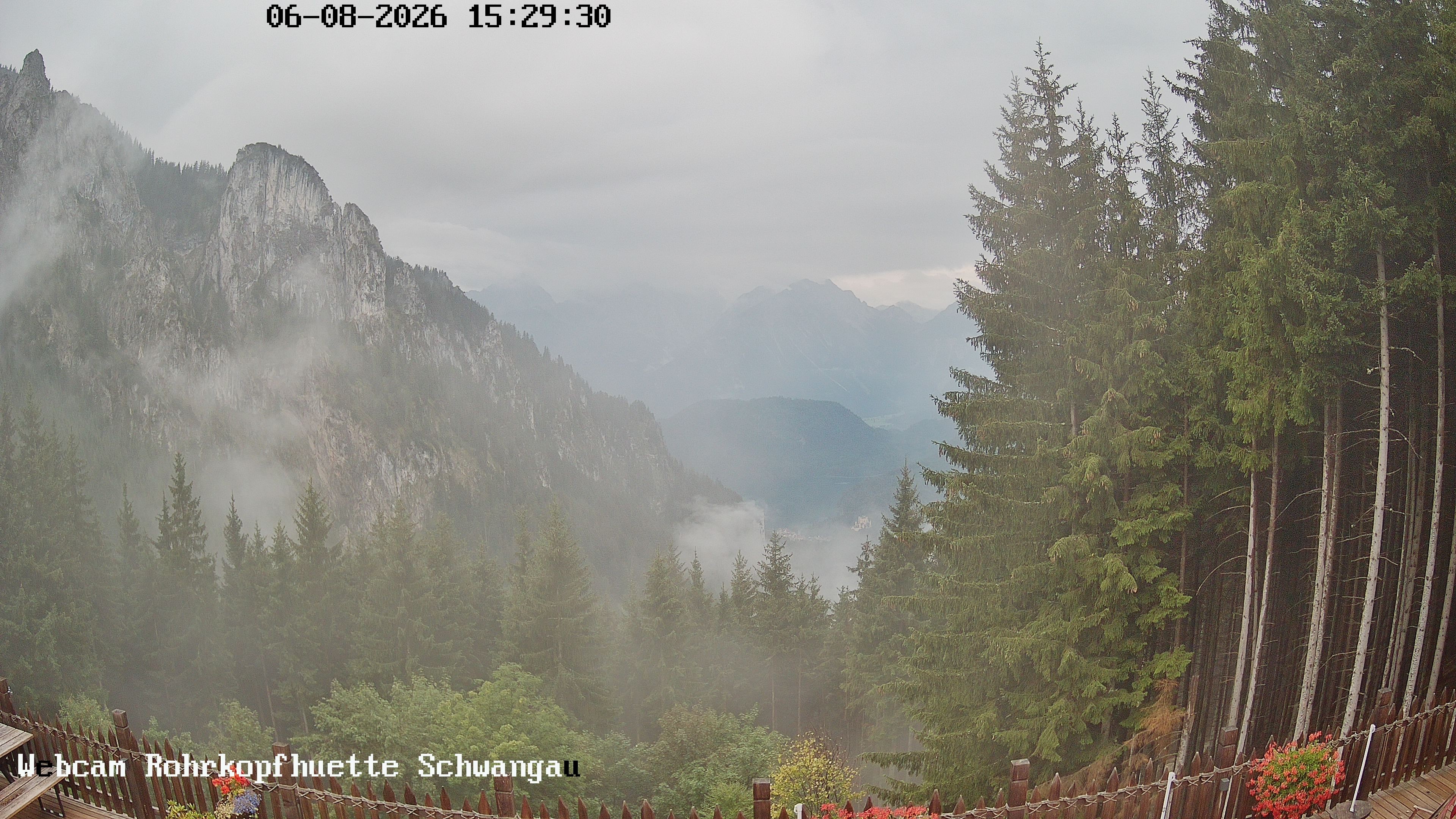 Archived image Webcam Panoramic sight of the Rohrkopfhütte