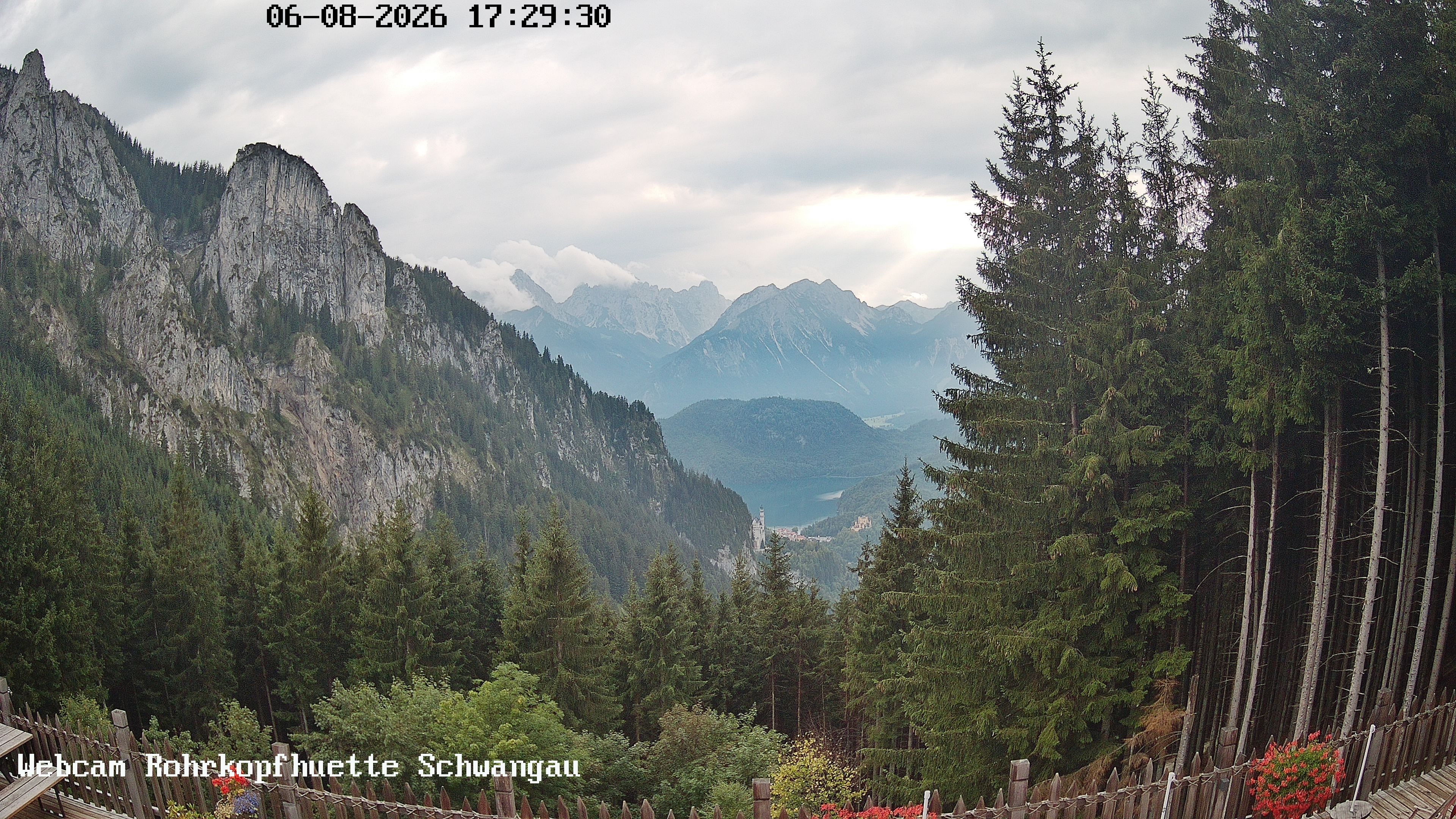 Archived image Webcam Panoramic sight of the Rohrkopfhütte