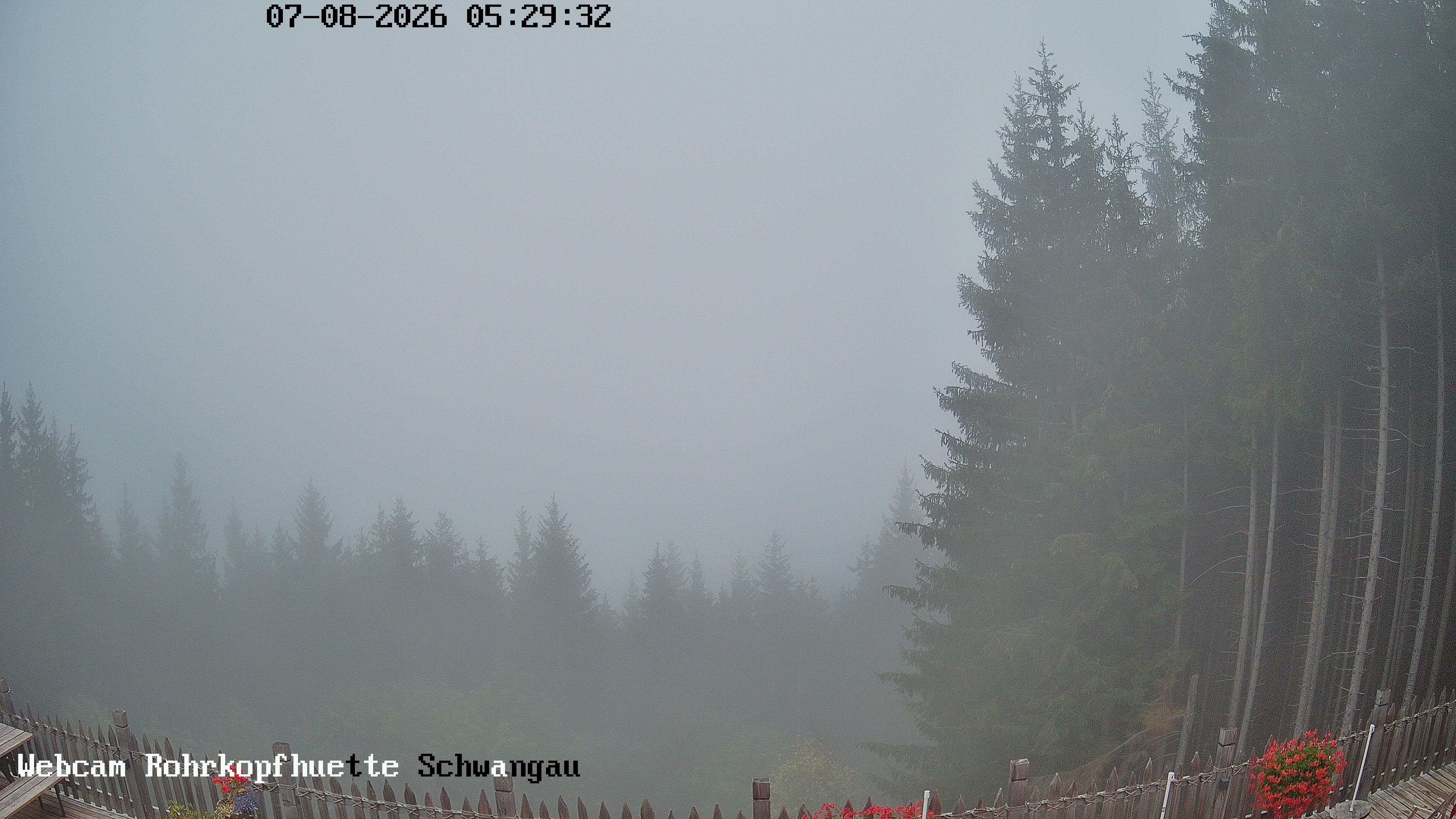 Archived image Webcam Panoramic sight of the Rohrkopfhütte
