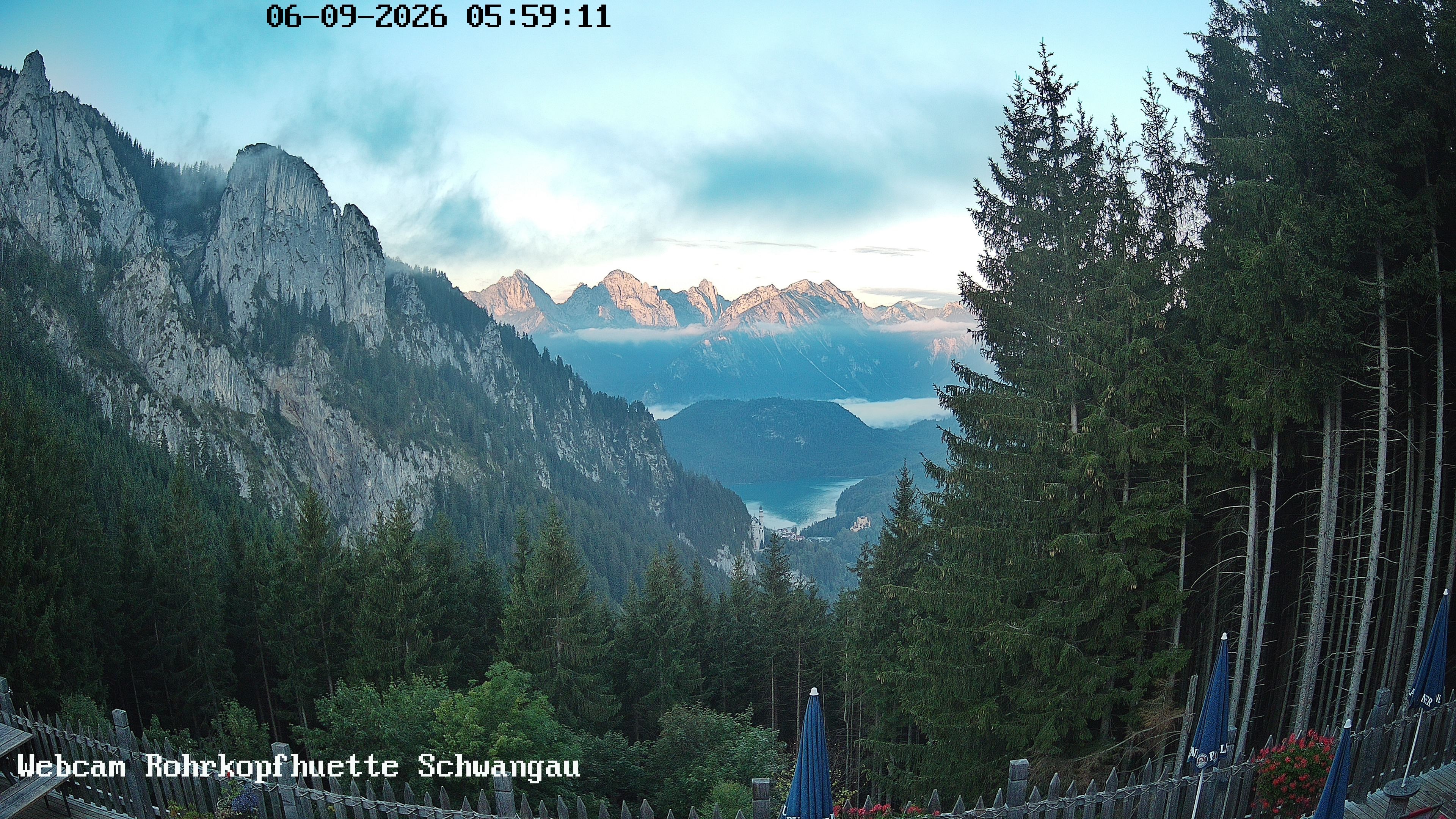 Archived image Webcam Panoramic sight of the Rohrkopfhütte