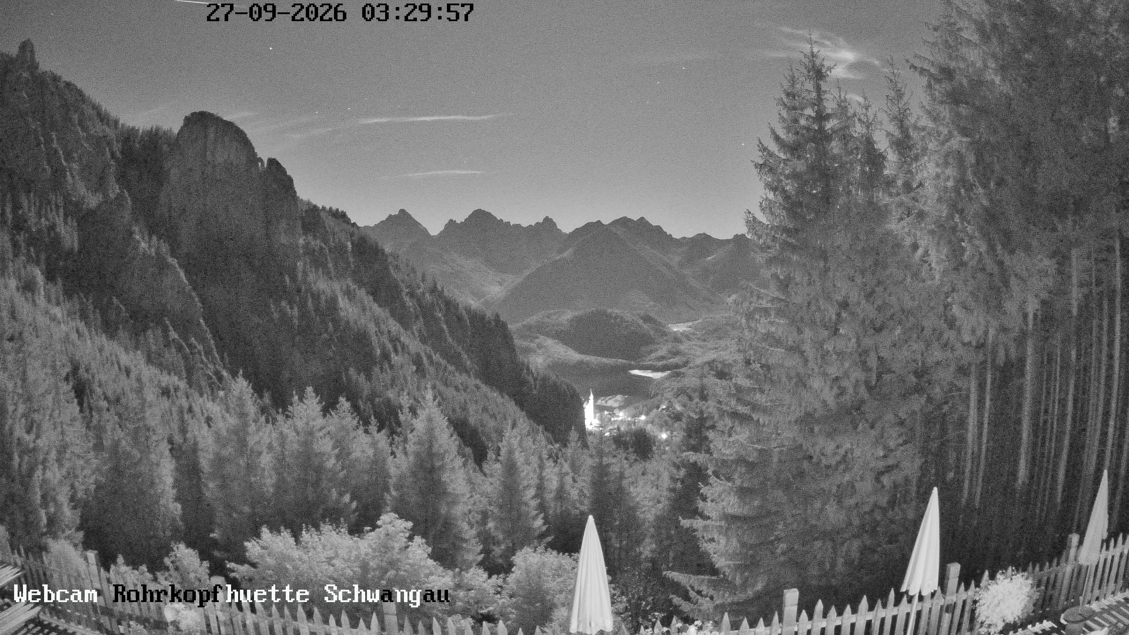 Archived image Webcam Panoramic sight of the Rohrkopfhütte