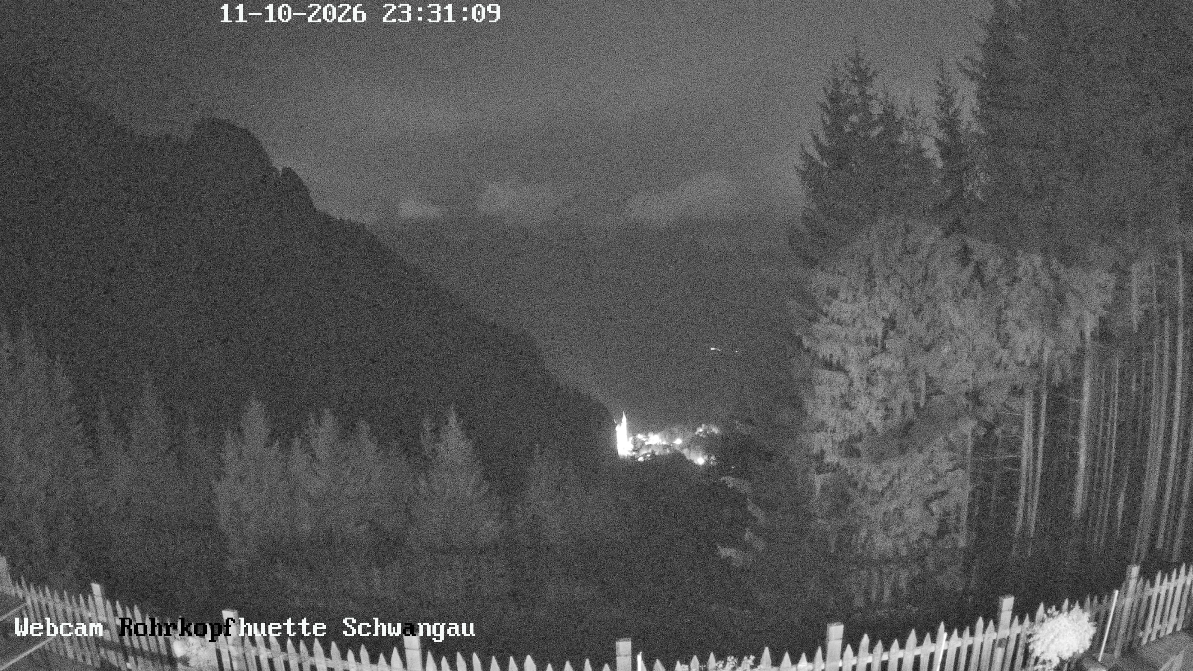 Archived image Webcam Panoramic sight of the Rohrkopfhütte