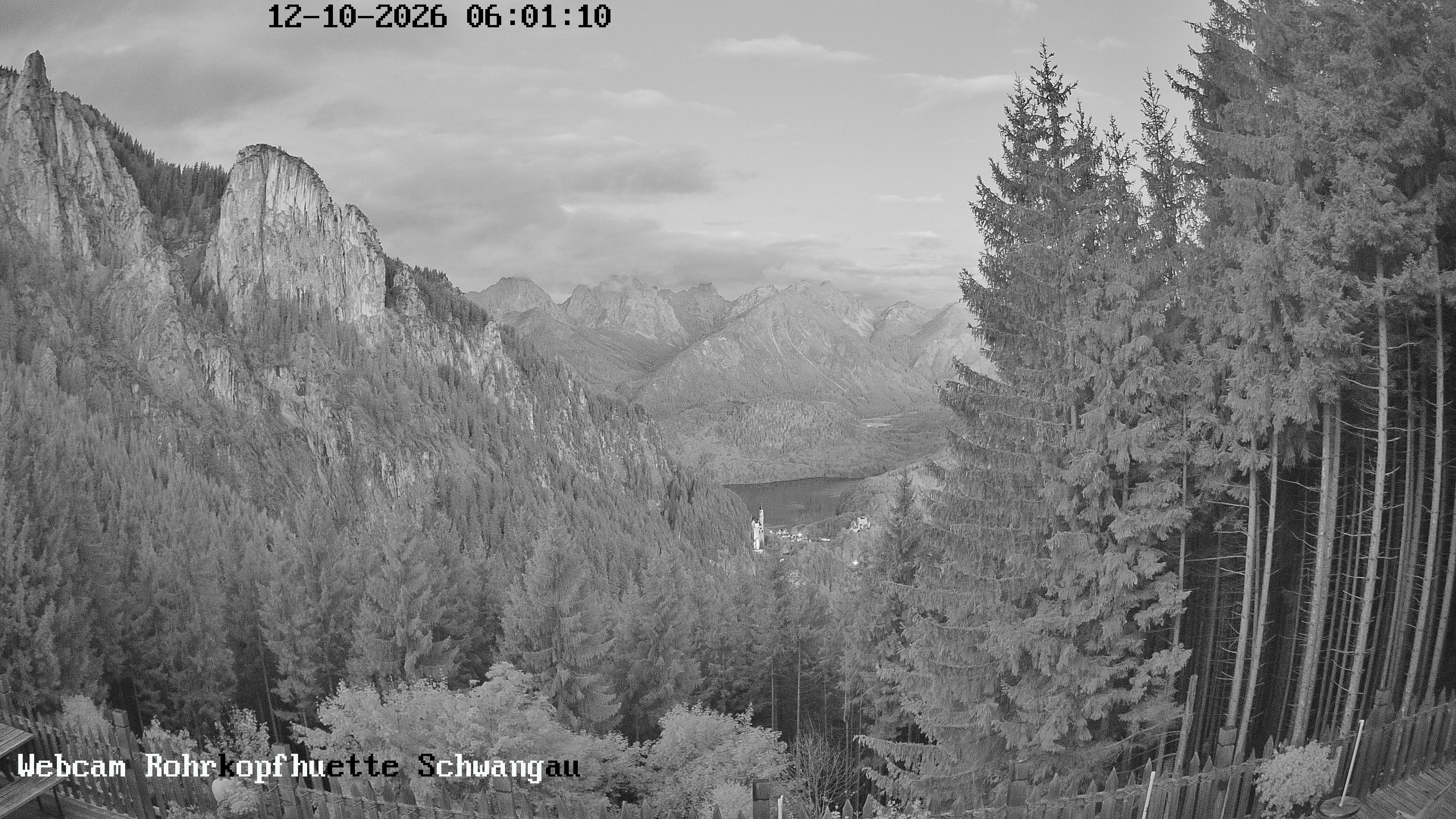 Archived image Webcam Panoramic sight of the Rohrkopfhütte
