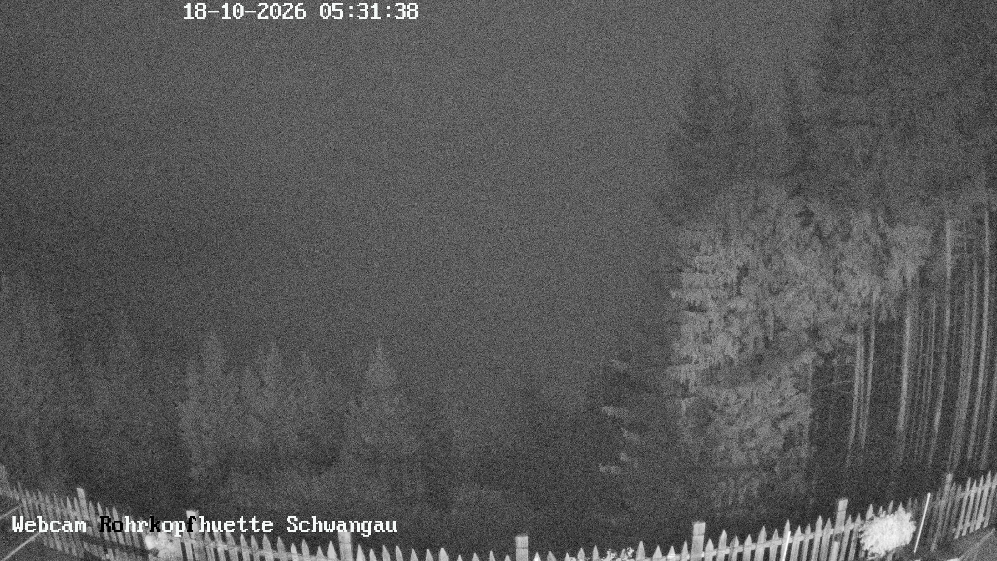 Archived image Webcam Panoramic sight of the Rohrkopfhütte