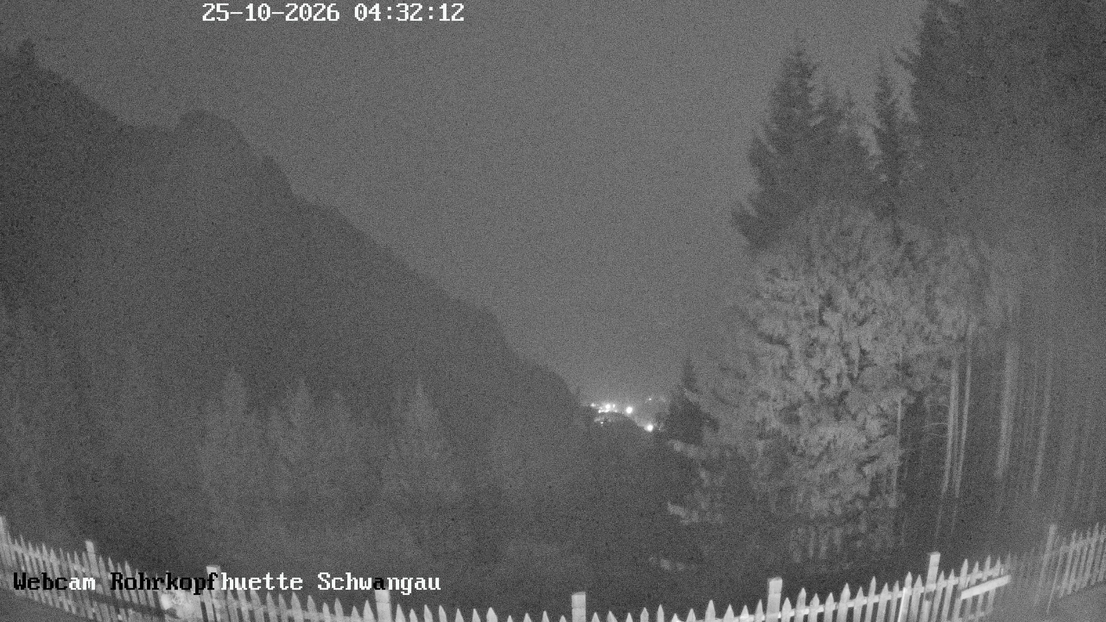 Archived image Webcam Panoramic sight of the Rohrkopfhütte