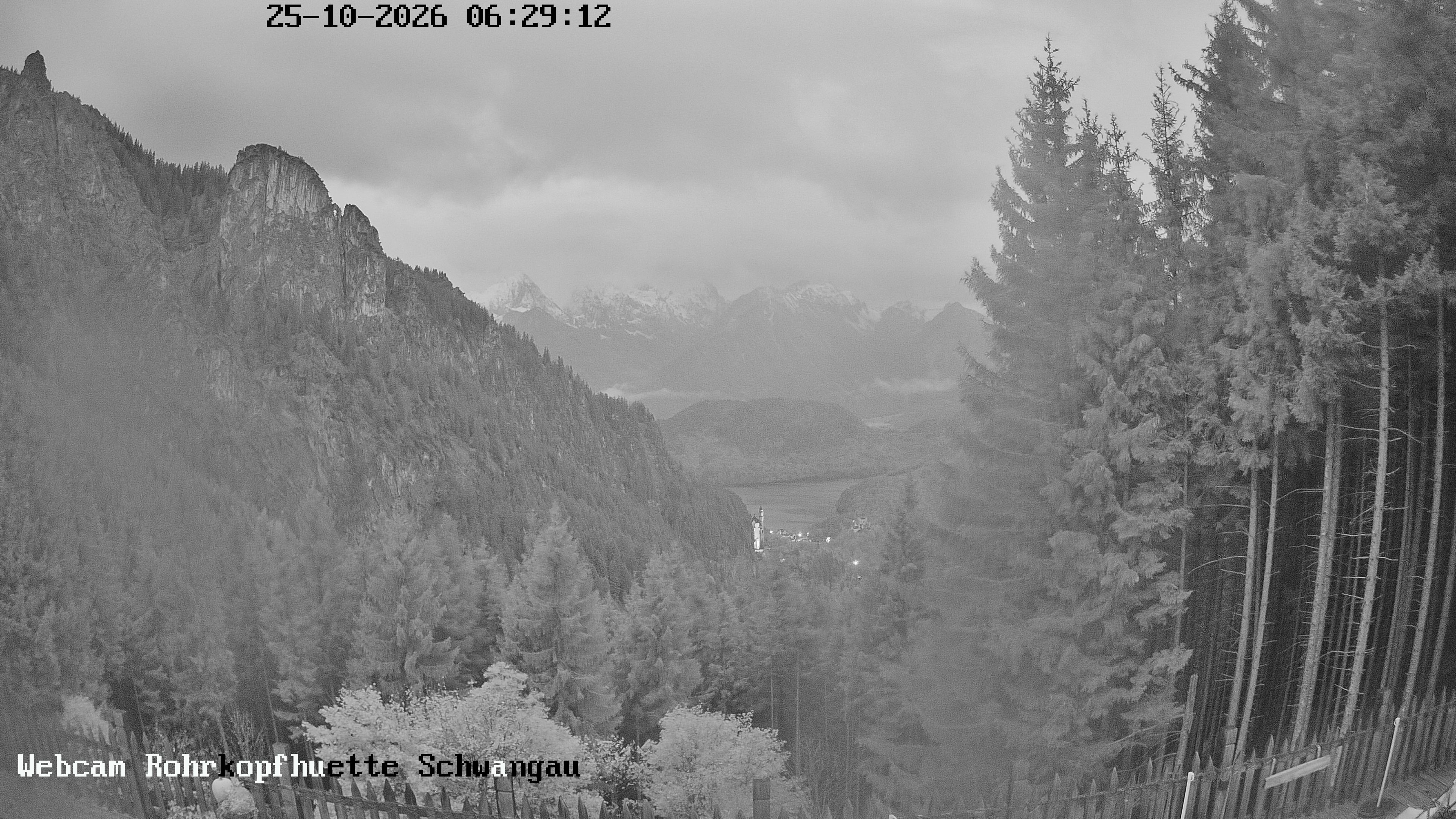 Archived image Webcam Panoramic sight of the Rohrkopfhütte