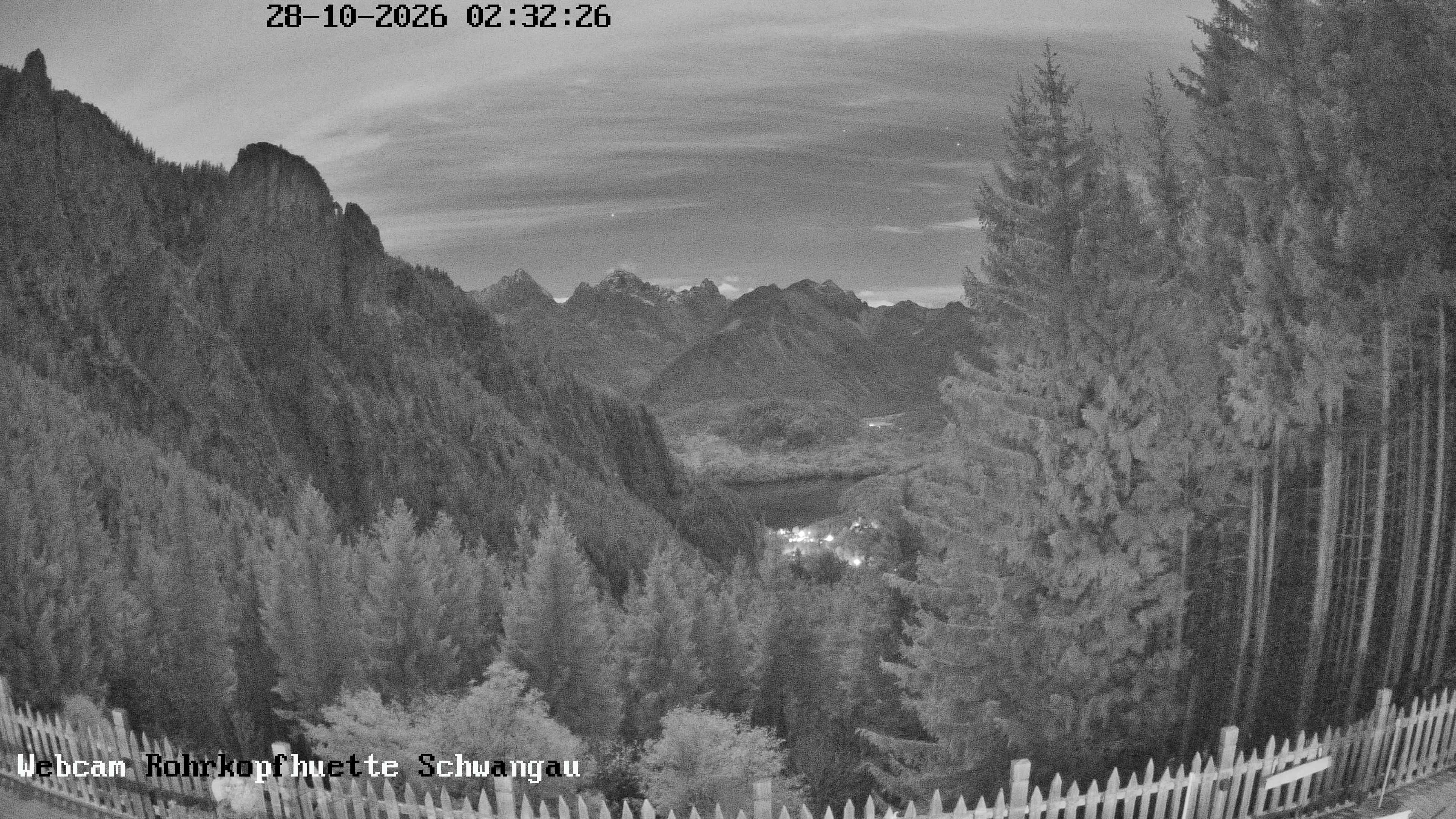 Archived image Webcam Panoramic sight of the Rohrkopfhütte