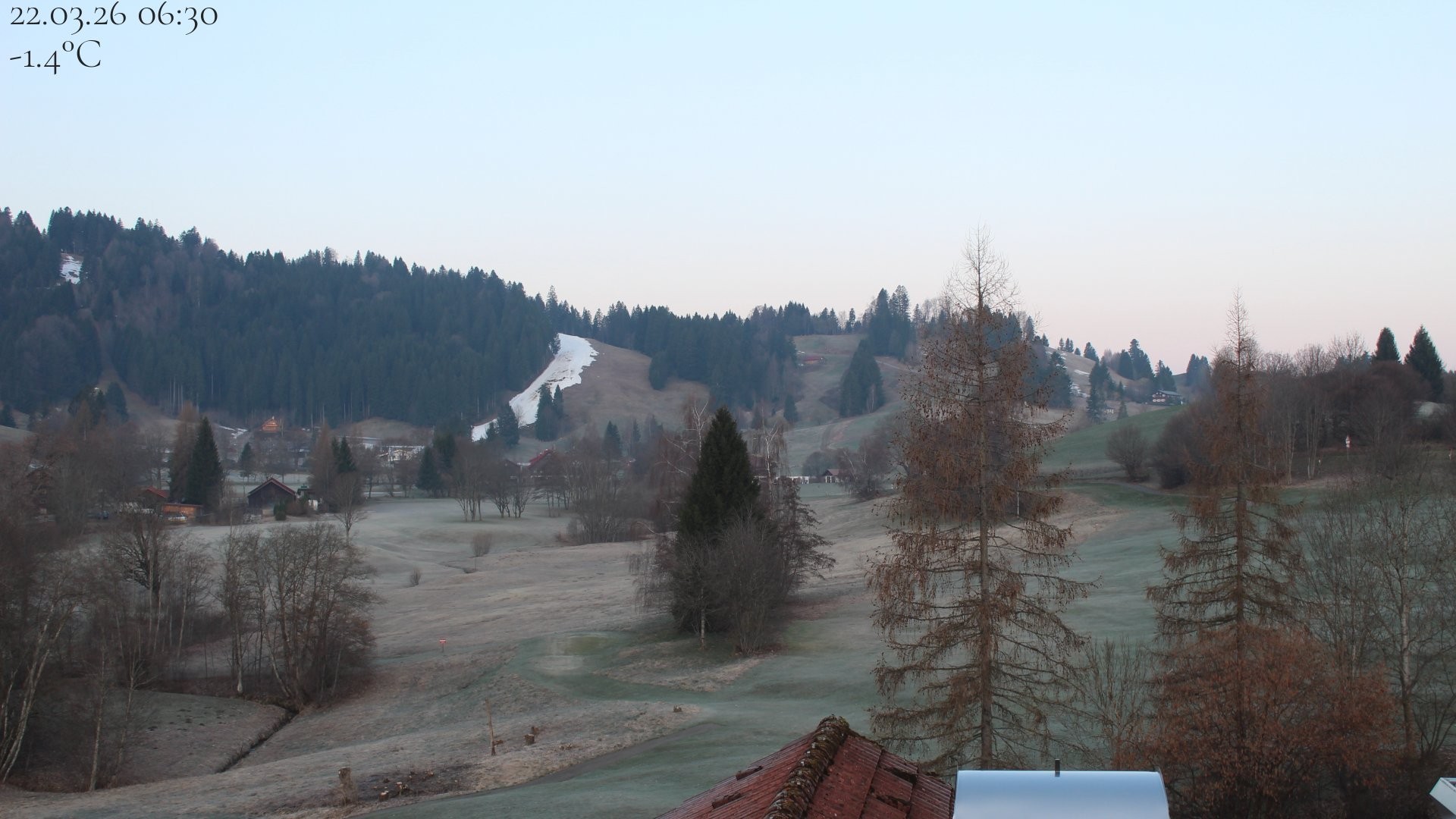 Archived image Webcam Hotel Schratt in Oberstaufen - View Golf Course